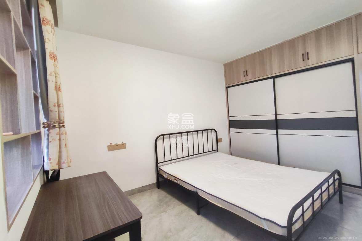 陈家湖小区  2室1厅1卫    2000.0元/月 陈家湖小区  2室1厅1卫    2000.0元/月室内图