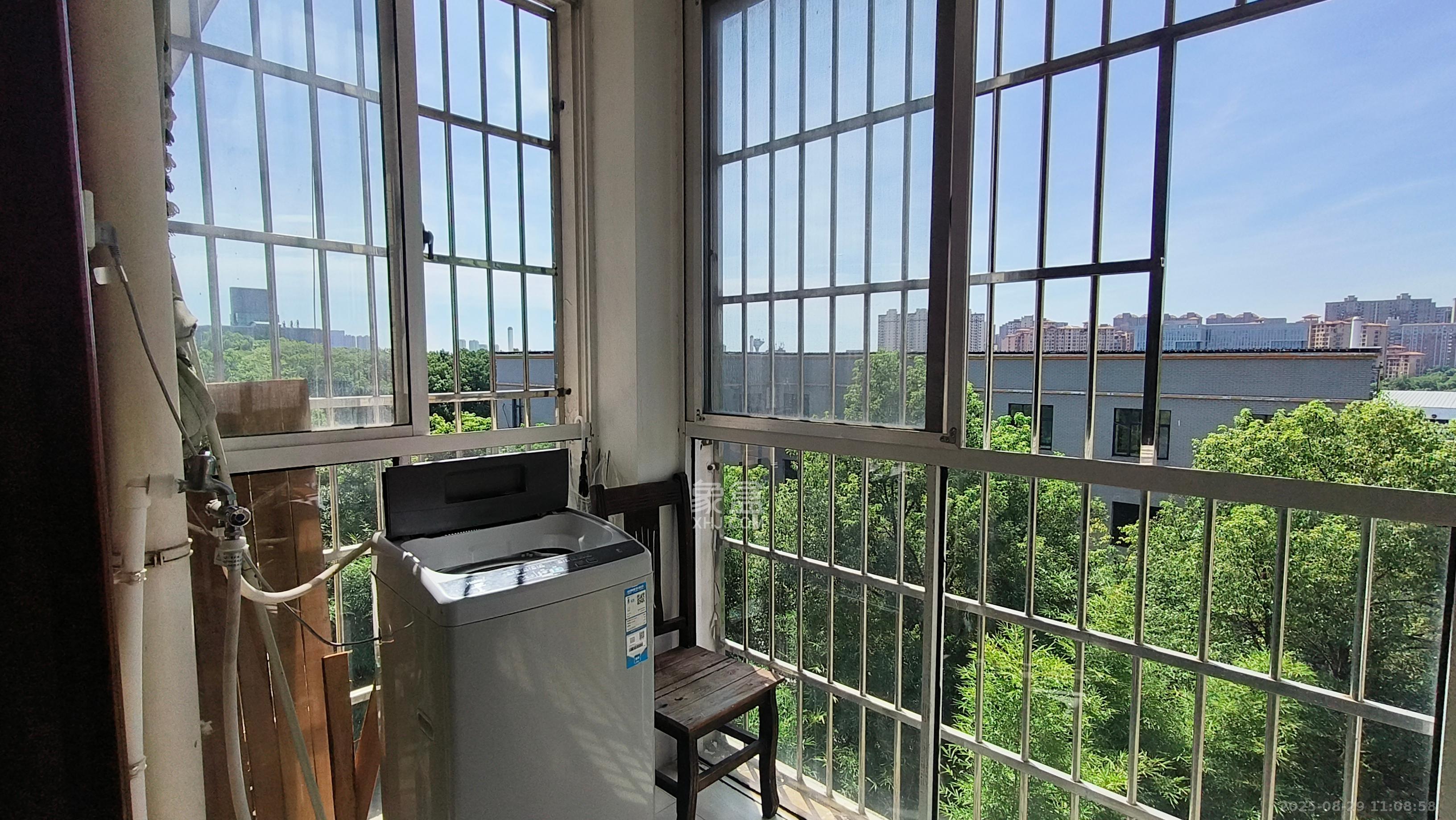 东岸锦城(东方人家)  2室2厅1卫    1500.0元/月室内图