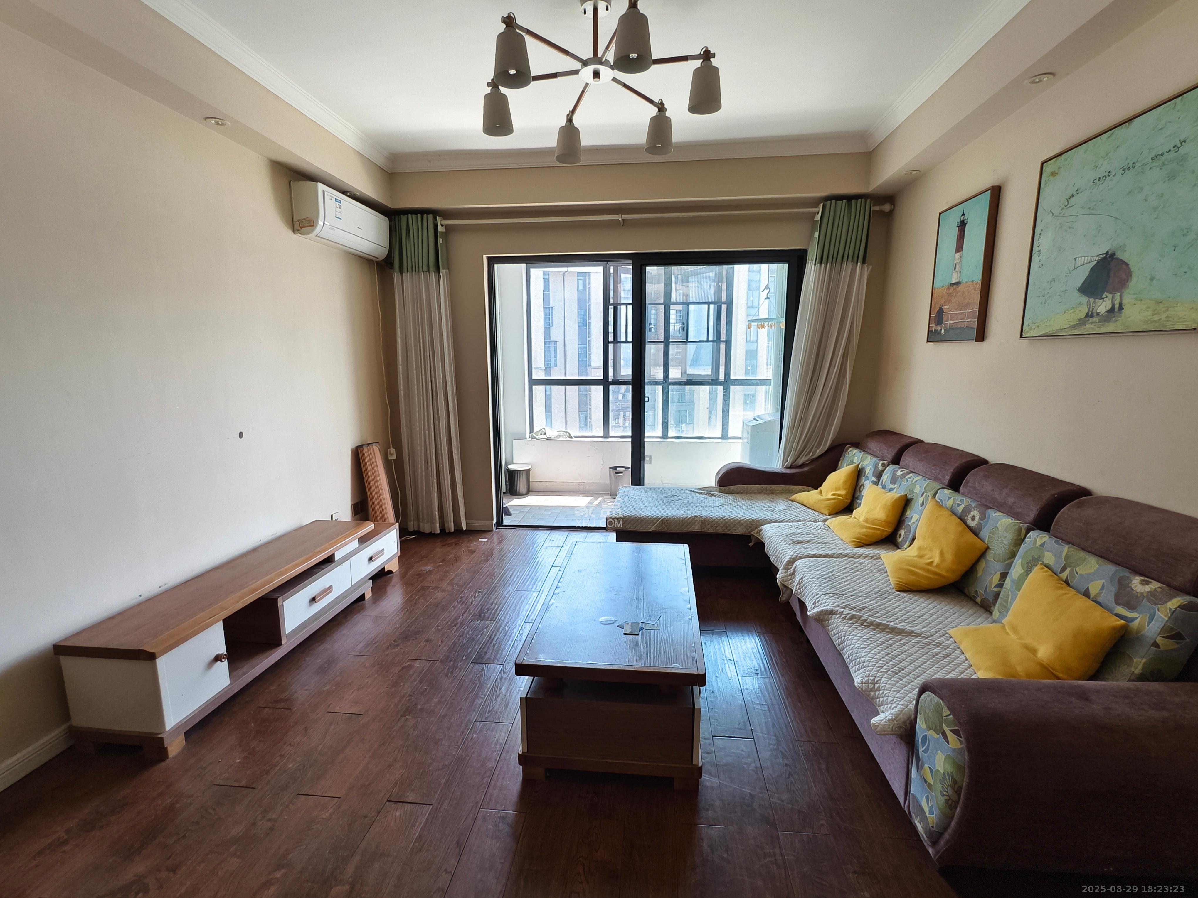 五矿紫湖香醍 2室2厅0卫 1600.0元/月 五矿紫湖香醍 2室2厅0卫 1600.0元/月室内图