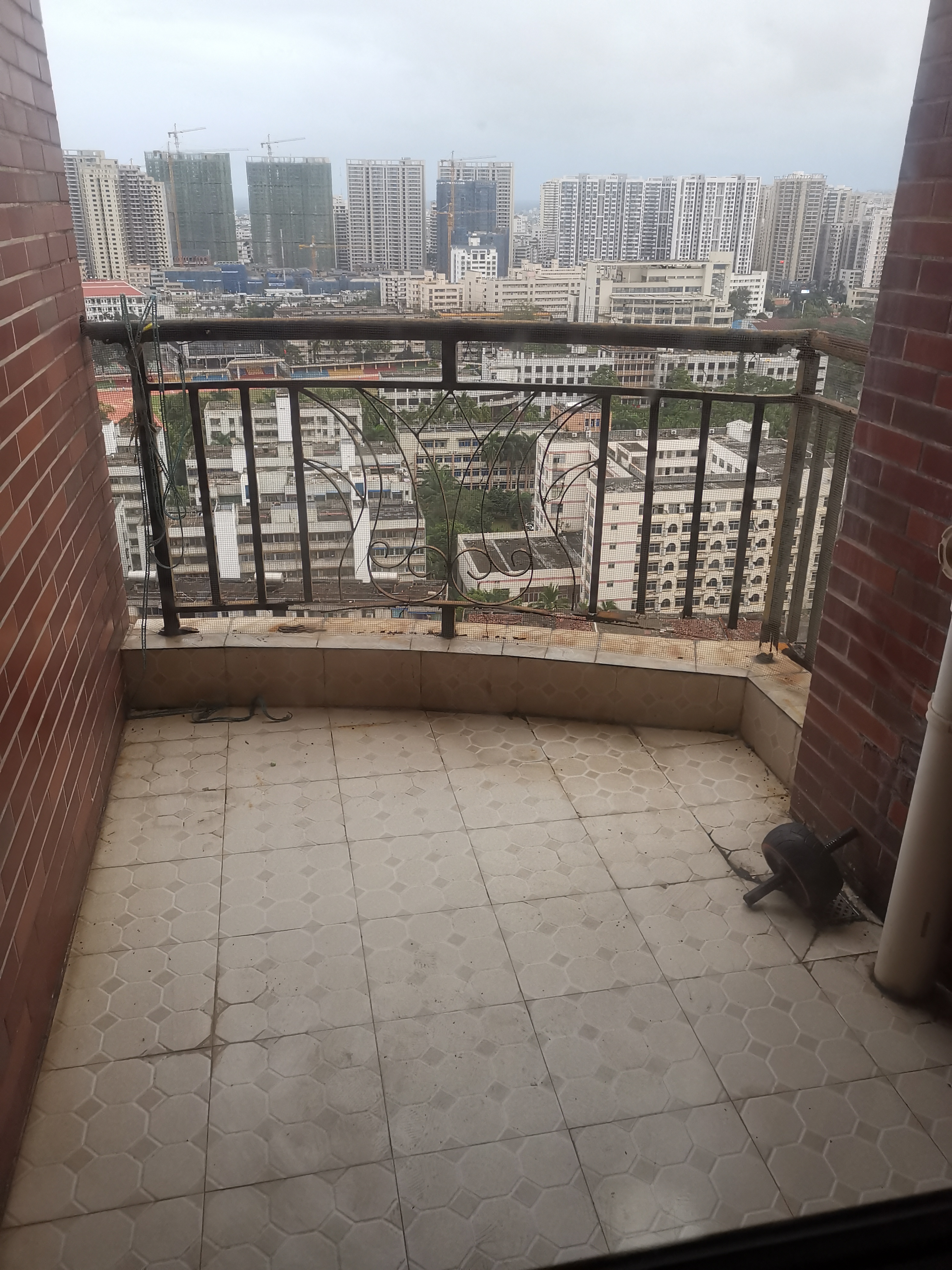 四季华庭龙城 1室1厅0卫 1500.0元/月 四季华庭龙城 1室1厅0卫 1500.0元/月室内图