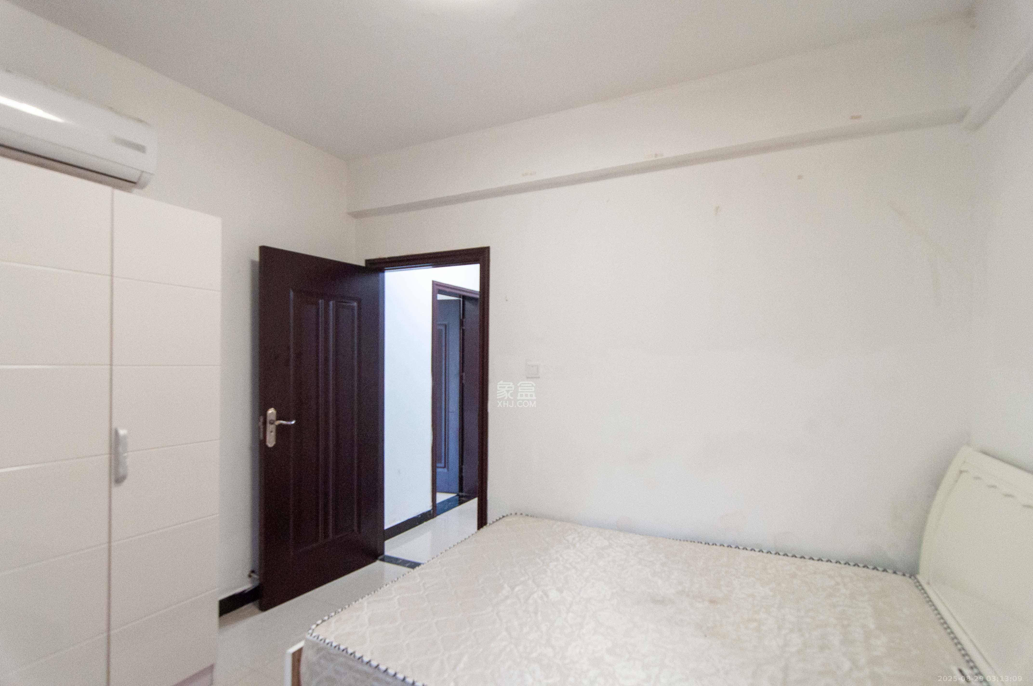 望兴景园二期（望兴西西里）  2室2厅1卫    68.0万其他