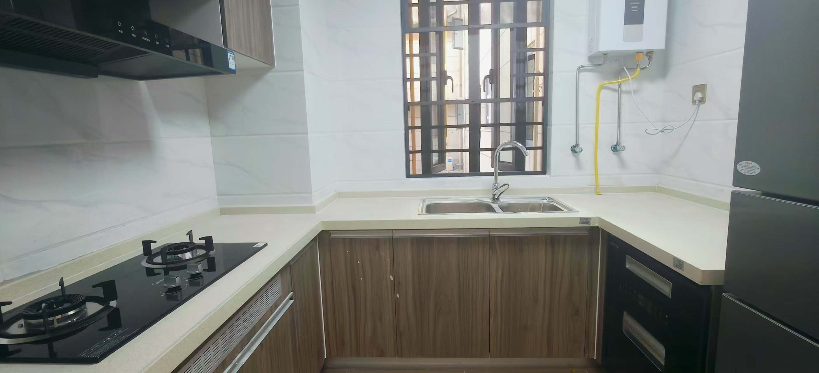 碧桂园梓山府 3室2厅2卫 1700.0元/月 碧桂园梓山府 3室2厅2卫 1700.0元/月室内图