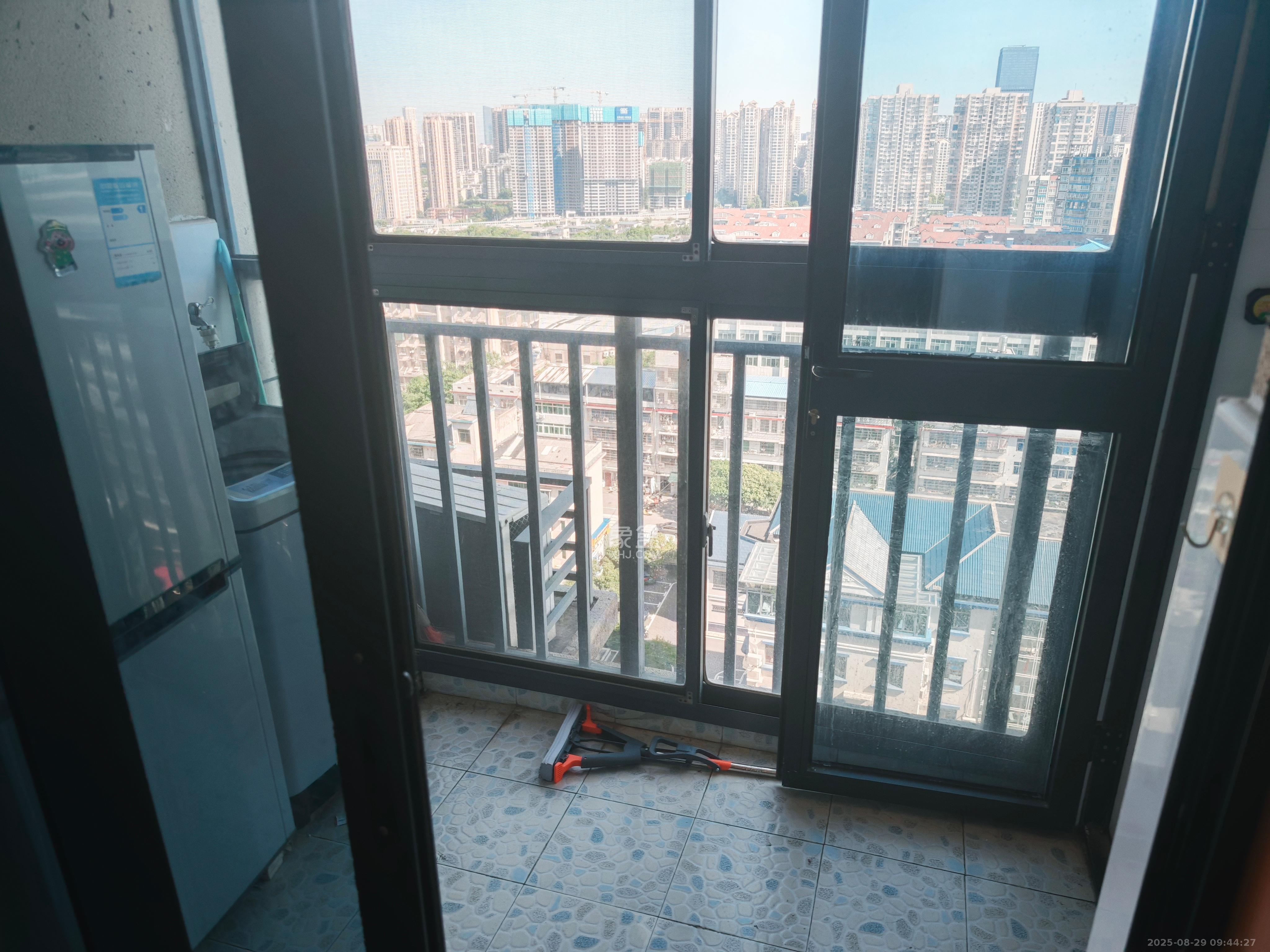 博林金谷 1室1厅1卫 1300.0元/月 博林金谷 1室1厅1卫 1300.0元/月室内图