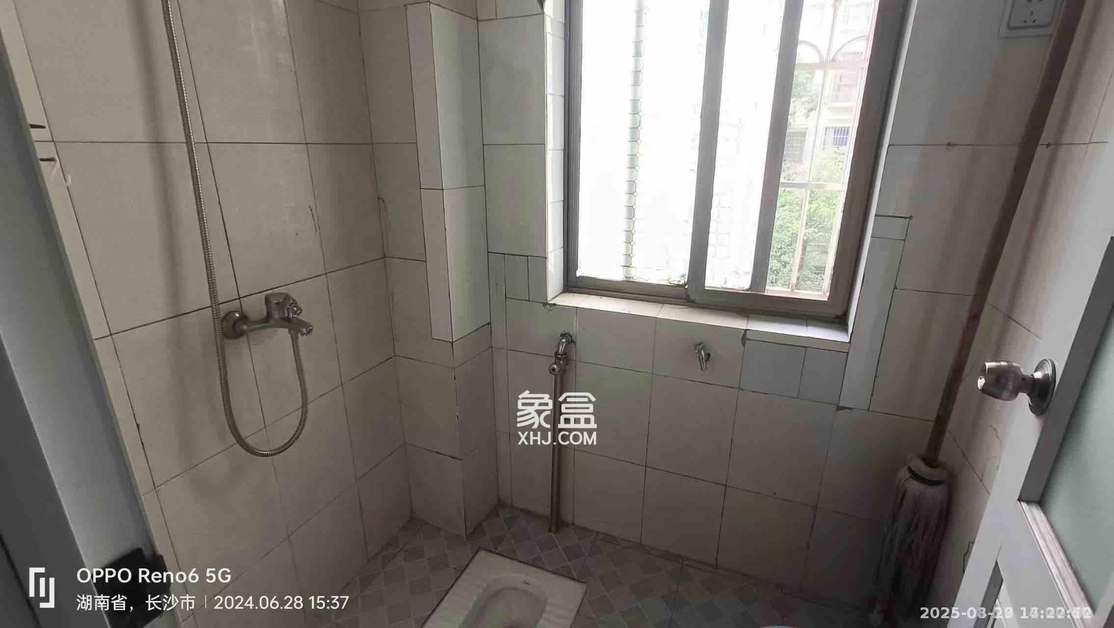 雅泰花园  2室1厅1卫    1900.0元/月室内图