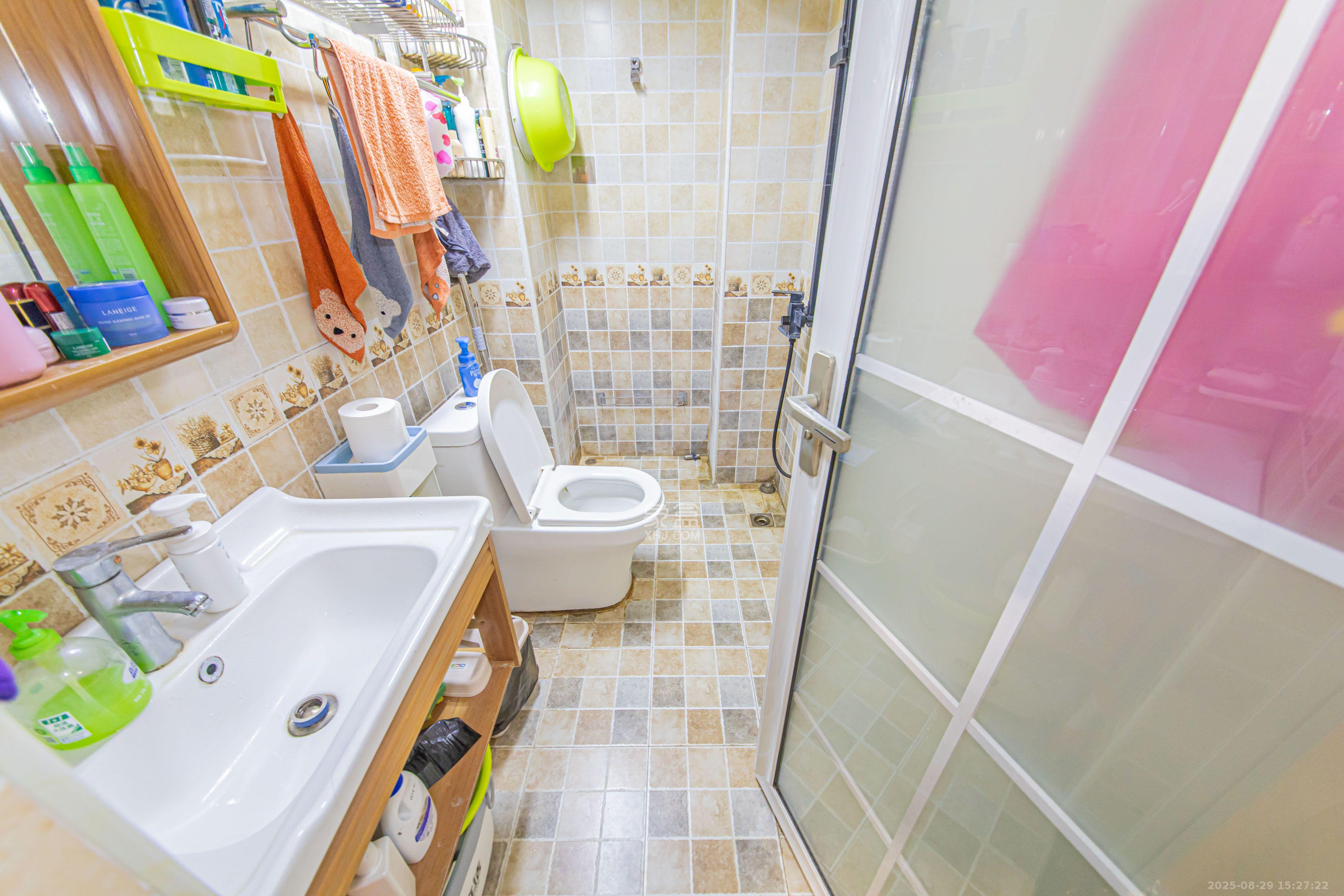 天鸿天府(天鸿中央大院) 2室1厅1卫 2100.0元/月 天鸿天府(天鸿中央大院) 2室1厅1卫 2100.0元/月室内图