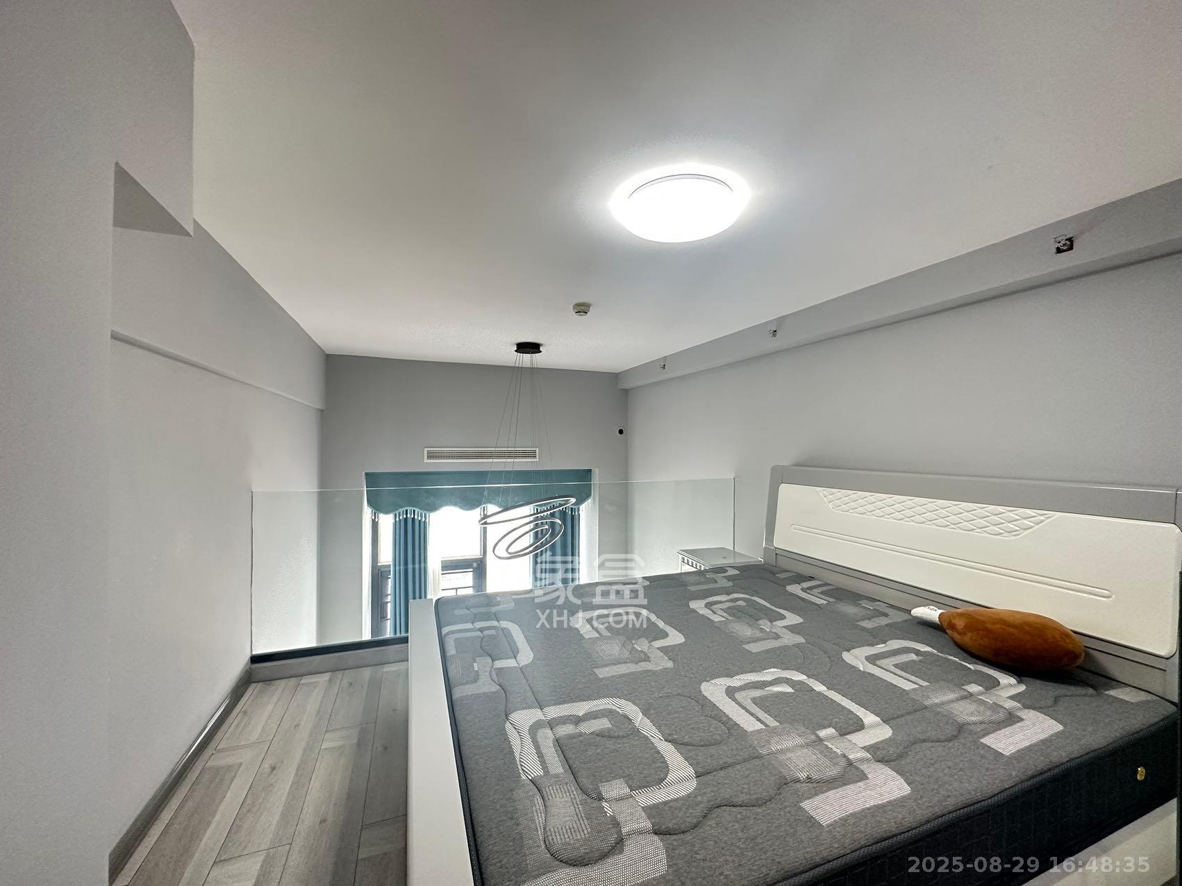 弘坤云寓 1室1厅1卫 2300.0元/月 弘坤云寓 1室1厅1卫 2300.0元/月室内图