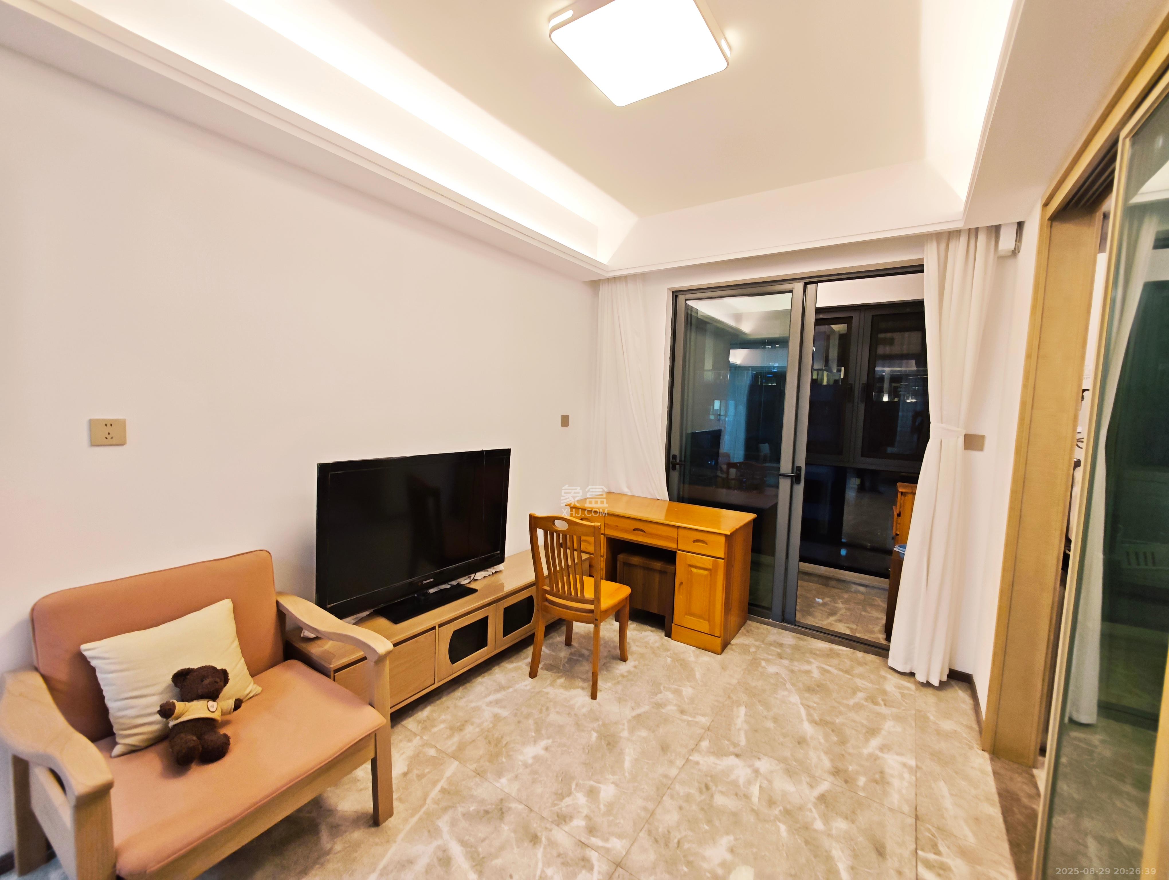 复地滨江金融中心 4室1厅2卫 4000.0元/月 复地滨江金融中心 4室1厅2卫 4000.0元/月室内图