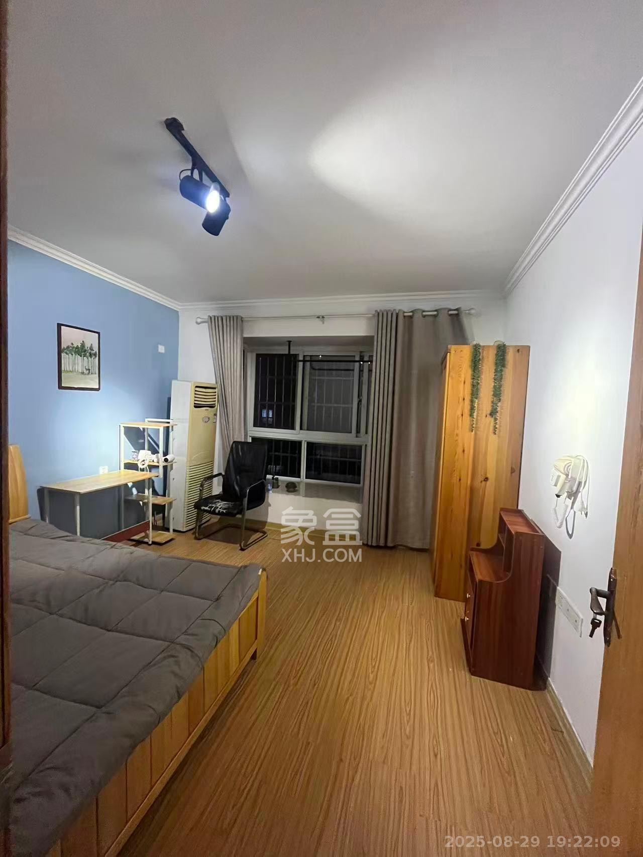 清政园（青政家园）  1室2厅1卫    1000.0元/月室内图