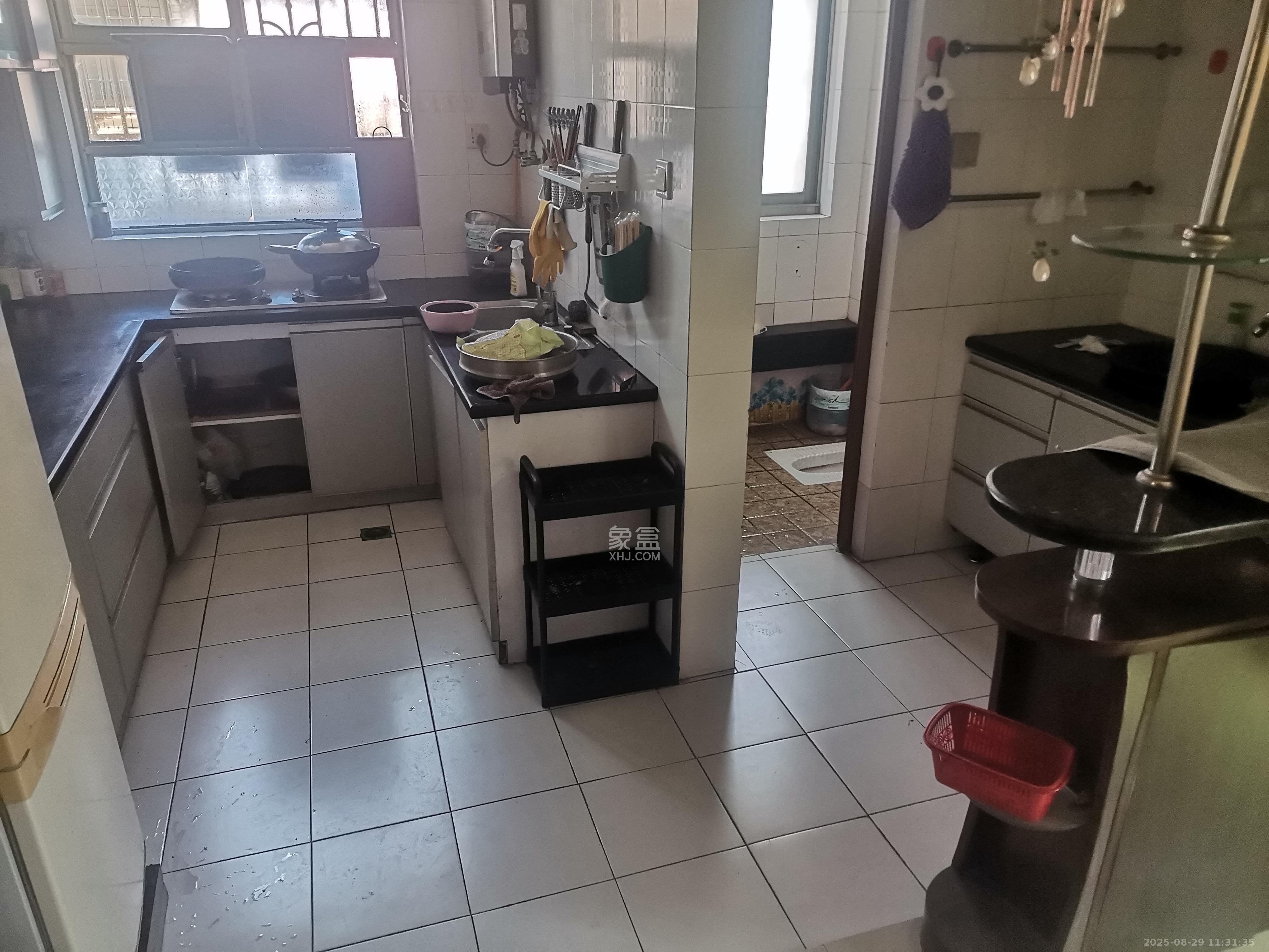 火炬村 2室0厅0卫 1500.0元/月 火炬村 2室0厅0卫 1500.0元/月室内图