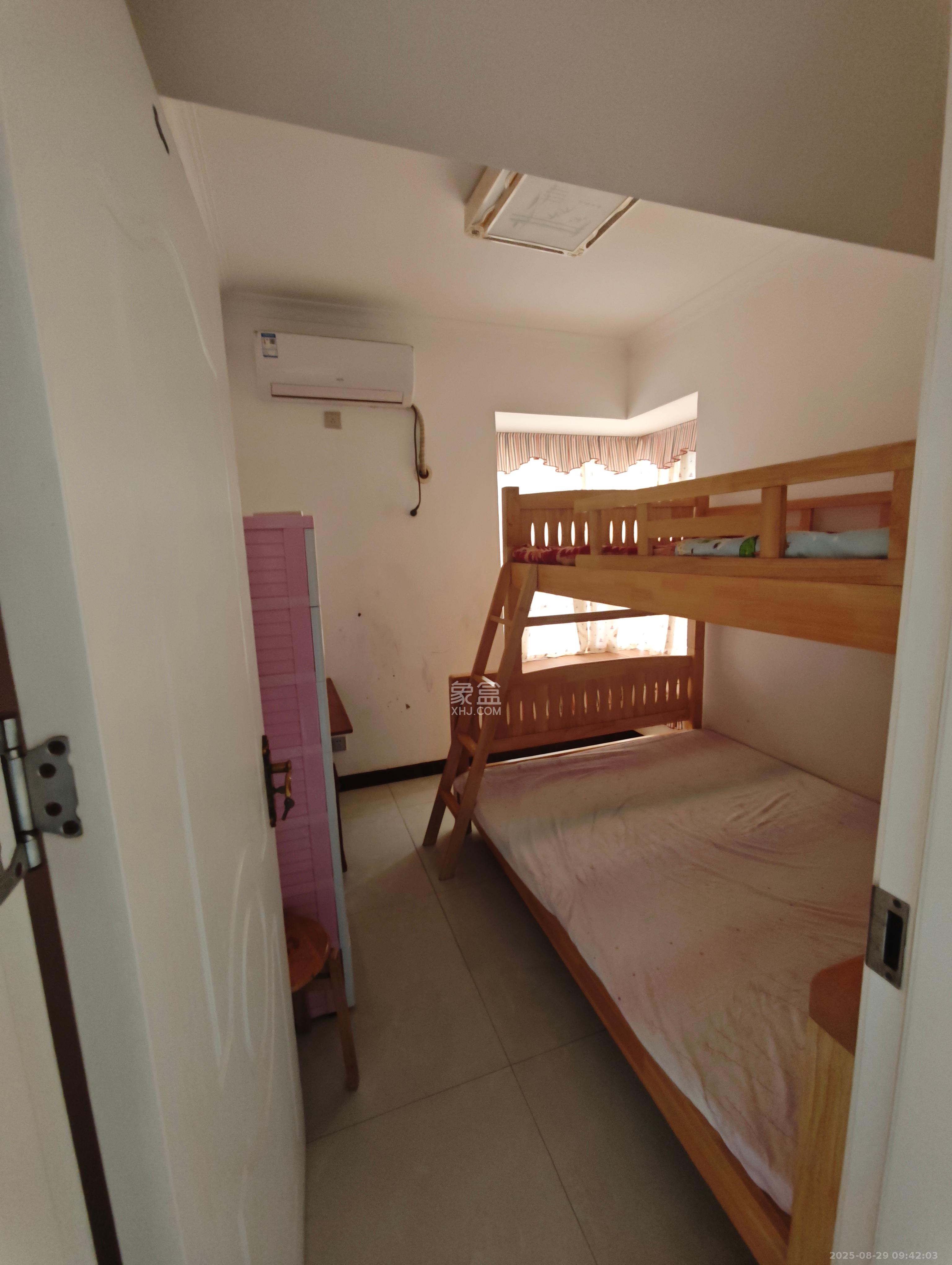 深业睿城  3室2厅1卫    2400.0元/月 深业睿城  3室2厅1卫    2400.0元/月室内图