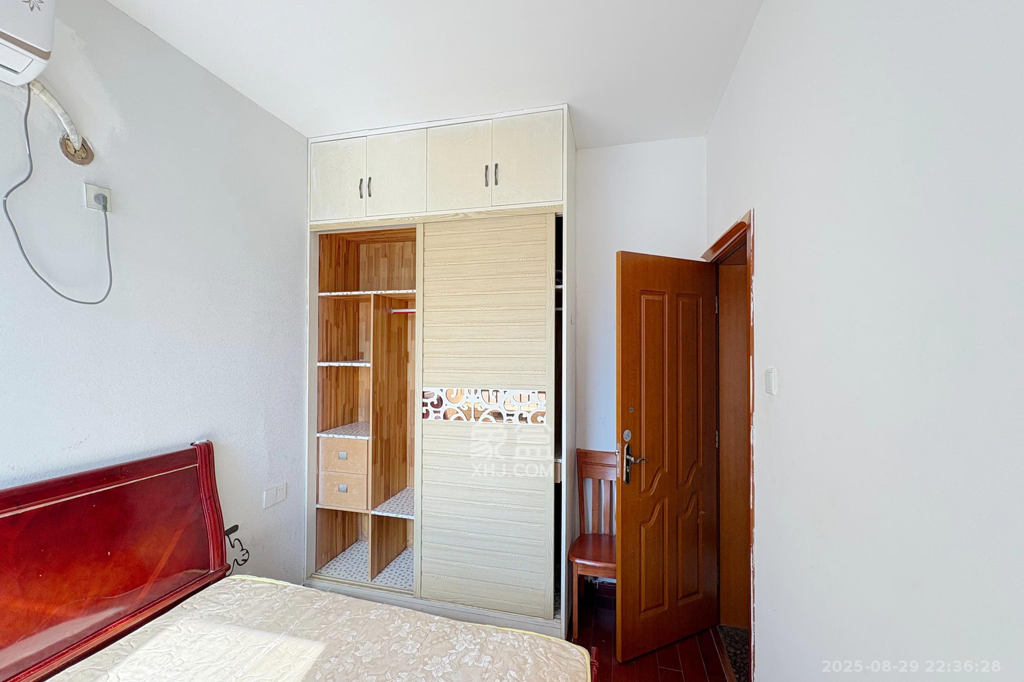 融圣国际  1室2厅1卫    165.0万其他