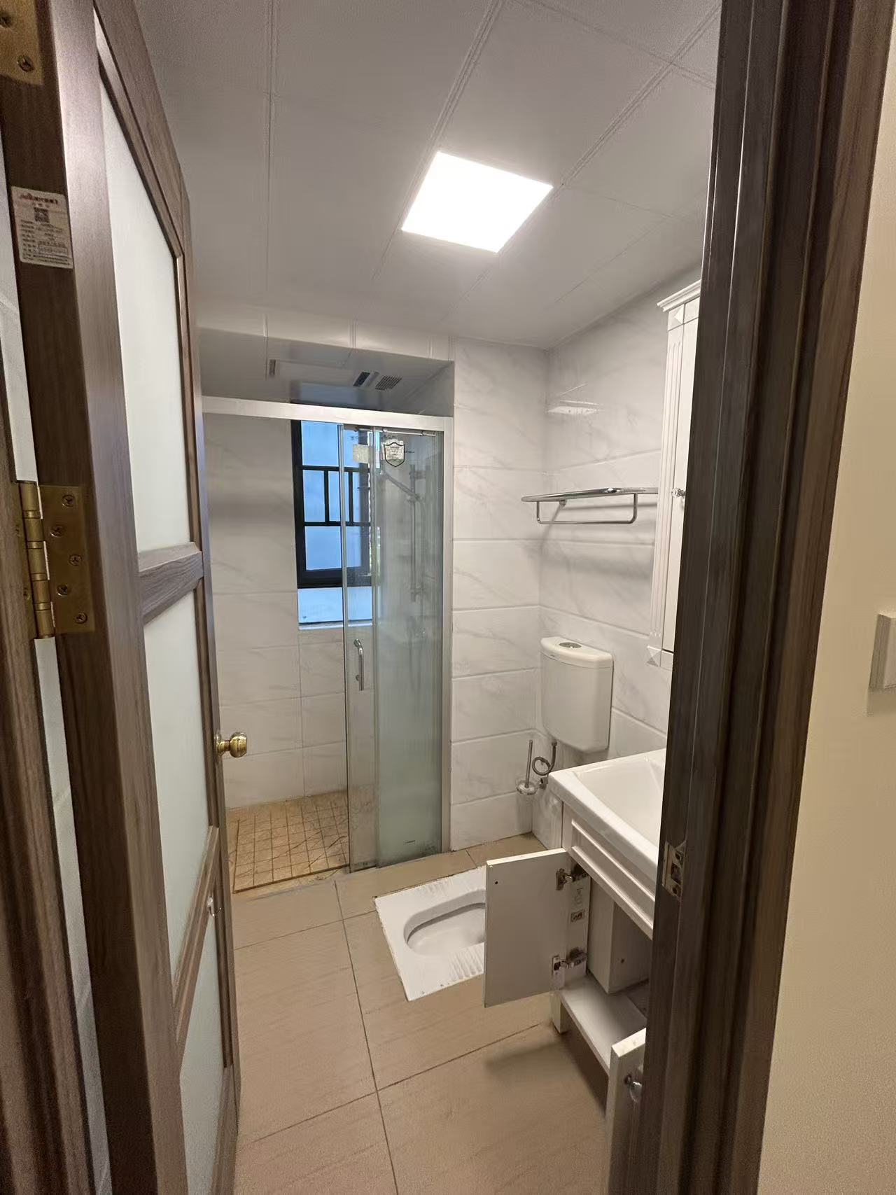 碧桂园梓山府 4室2厅2卫 2500.0元/月 碧桂园梓山府 4室2厅2卫 2500.0元/月室内图