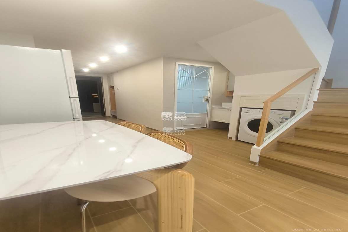 建发养云  2室1厅1卫    3200.0元/月 建发养云  2室1厅1卫    3200.0元/月室内图