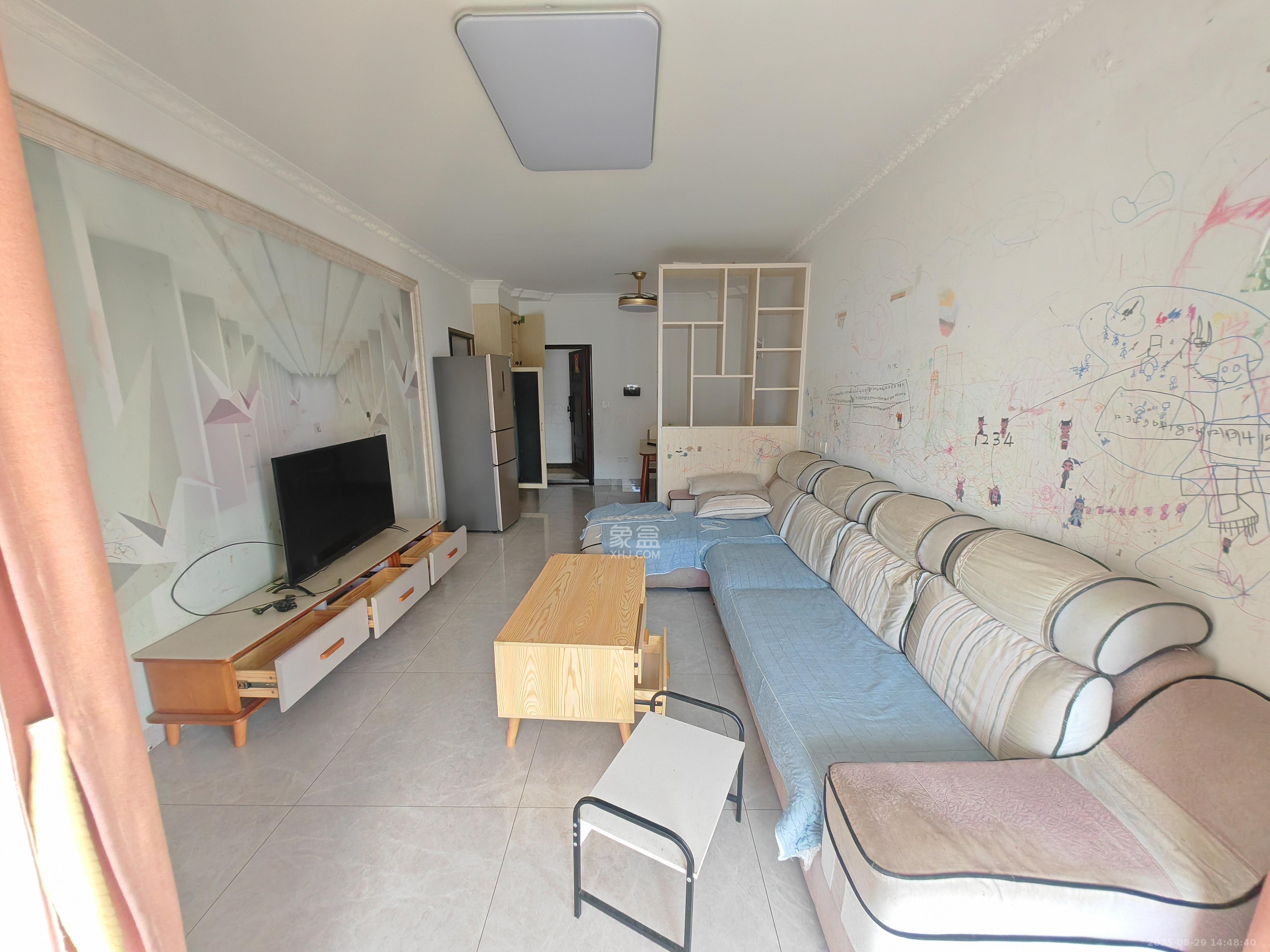 中建嘉和城  3室2厅1卫    2600.0元/月