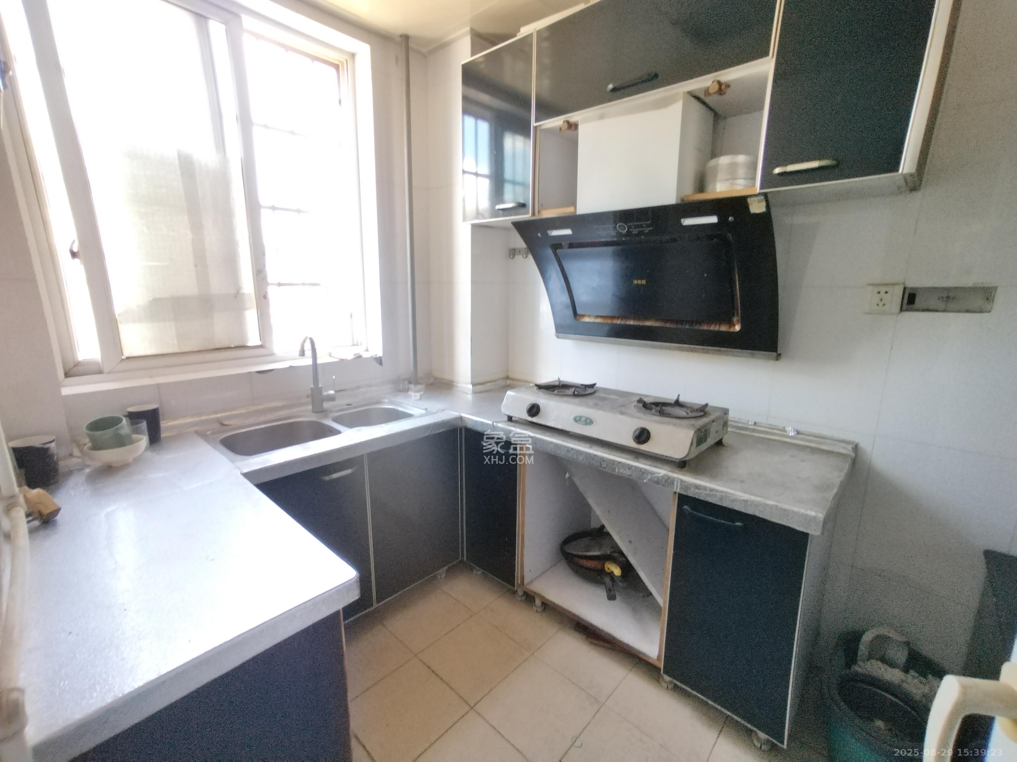 德润园  2室2厅1卫    1850.0元/月 德润园  2室2厅1卫    1850.0元/月室内图