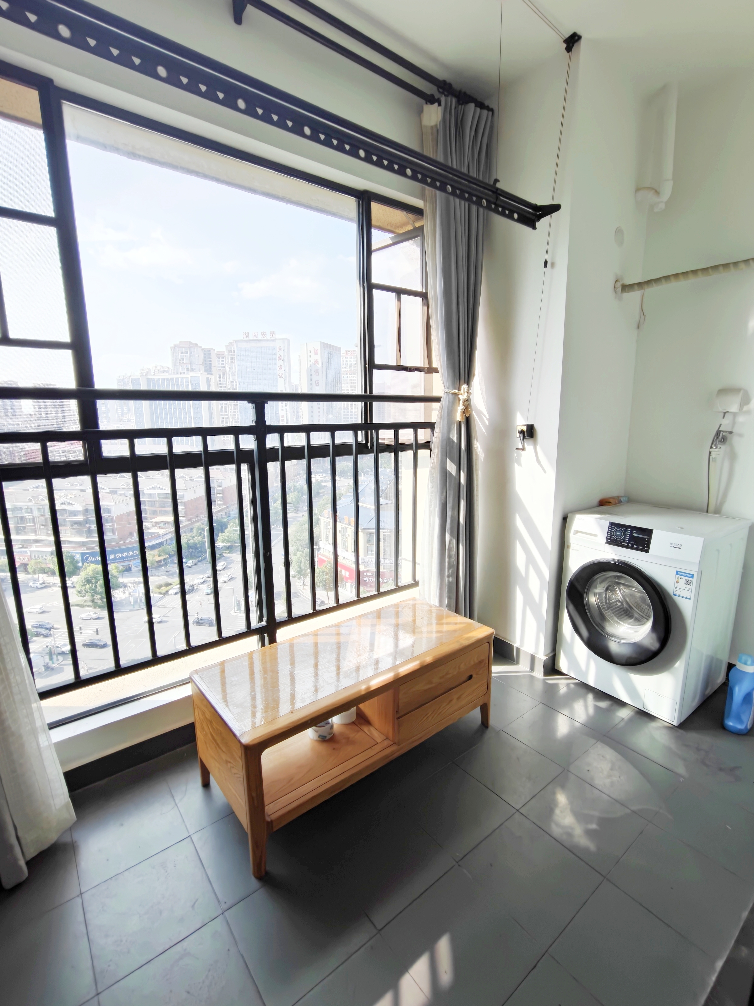 五江碧桂园城市广场 1室1厅1卫 1300.0元/月 五江碧桂园城市广场 1室1厅1卫 1300.0元/月室内图