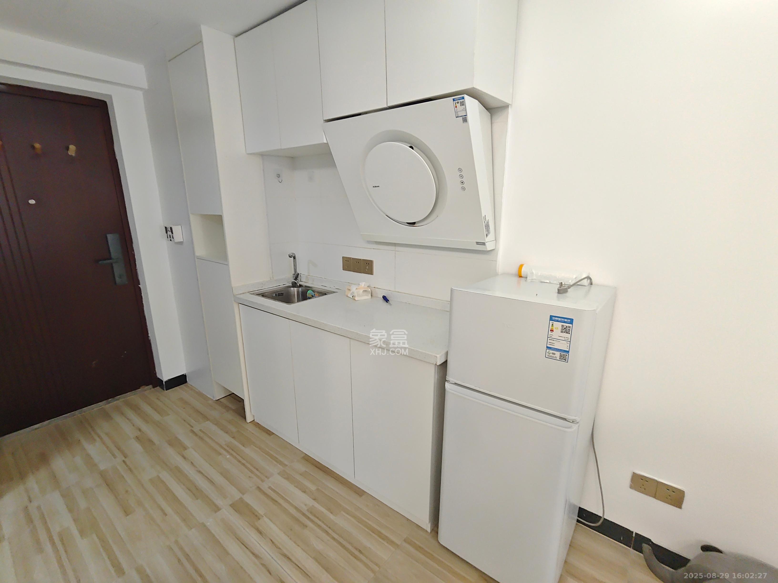 佳兆业云顶梅溪湖(佳兆业梅溪荟) 1室1厅1卫 1600.0元/月 佳兆业云顶梅溪湖(佳兆业梅溪荟) 1室1厅1卫 1600.0元/月室内图