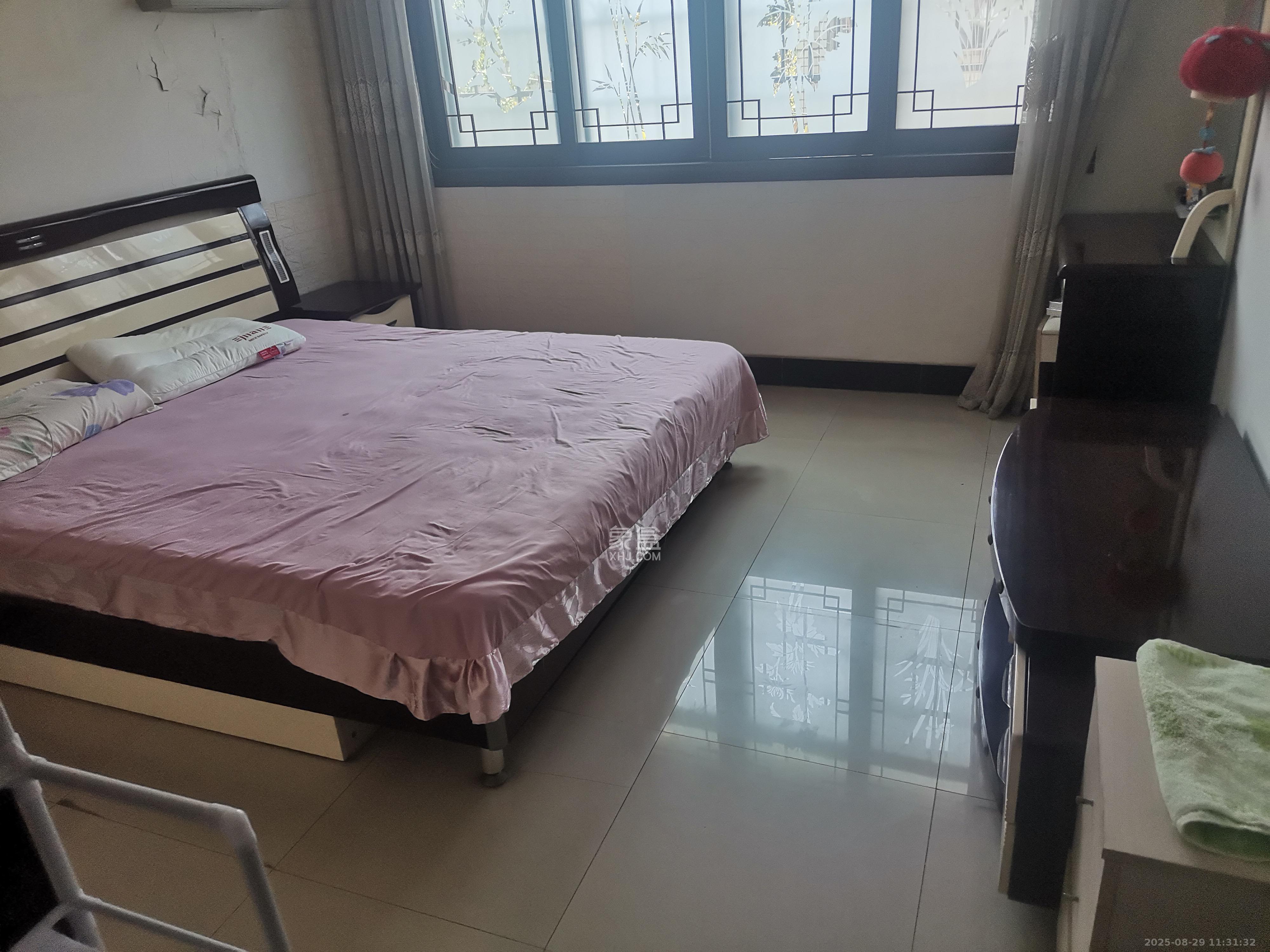 火炬村 2室0厅0卫 1500.0元/月 火炬村 2室0厅0卫 1500.0元/月室内图