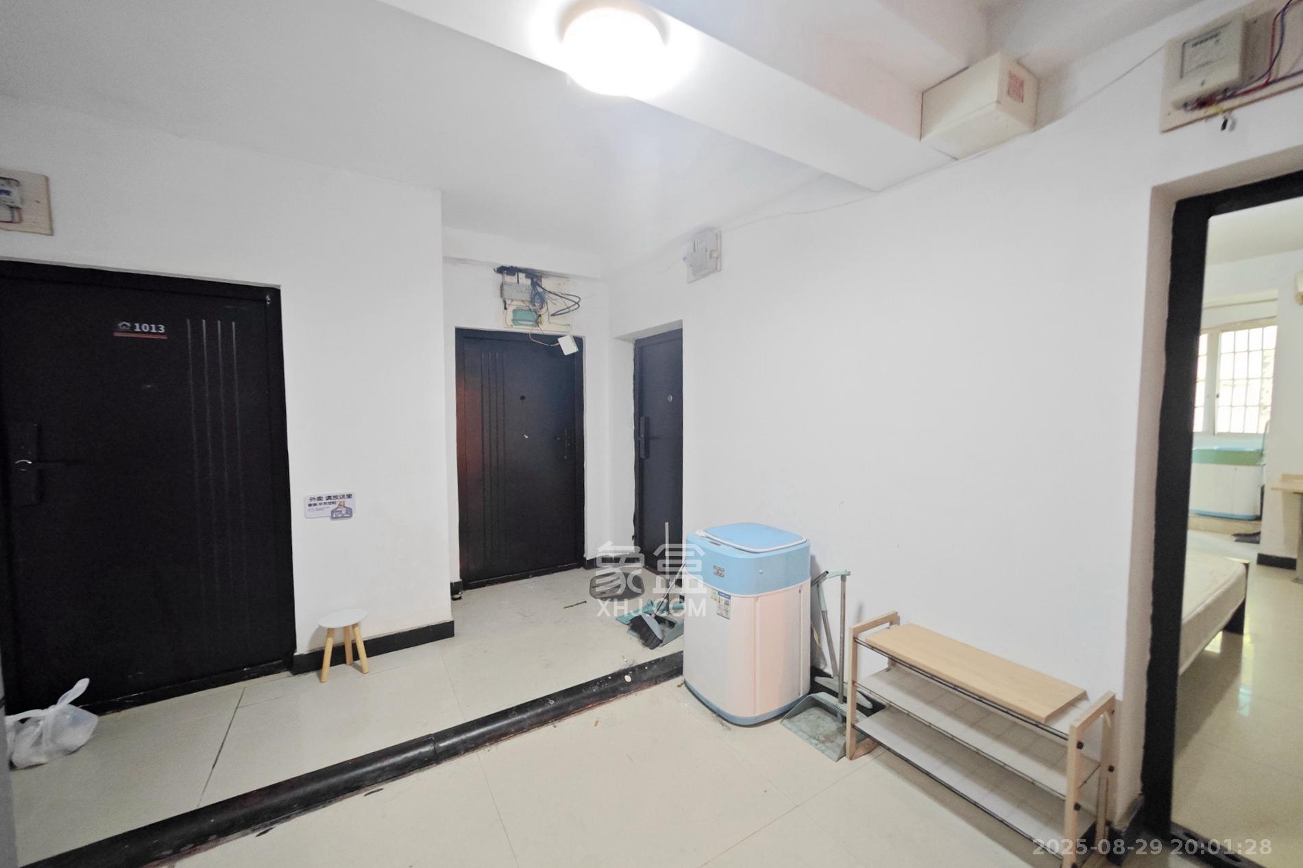 依星苑  0室0厅0卫    72.0万 依星苑  0室0厅0卫    72.0万客厅