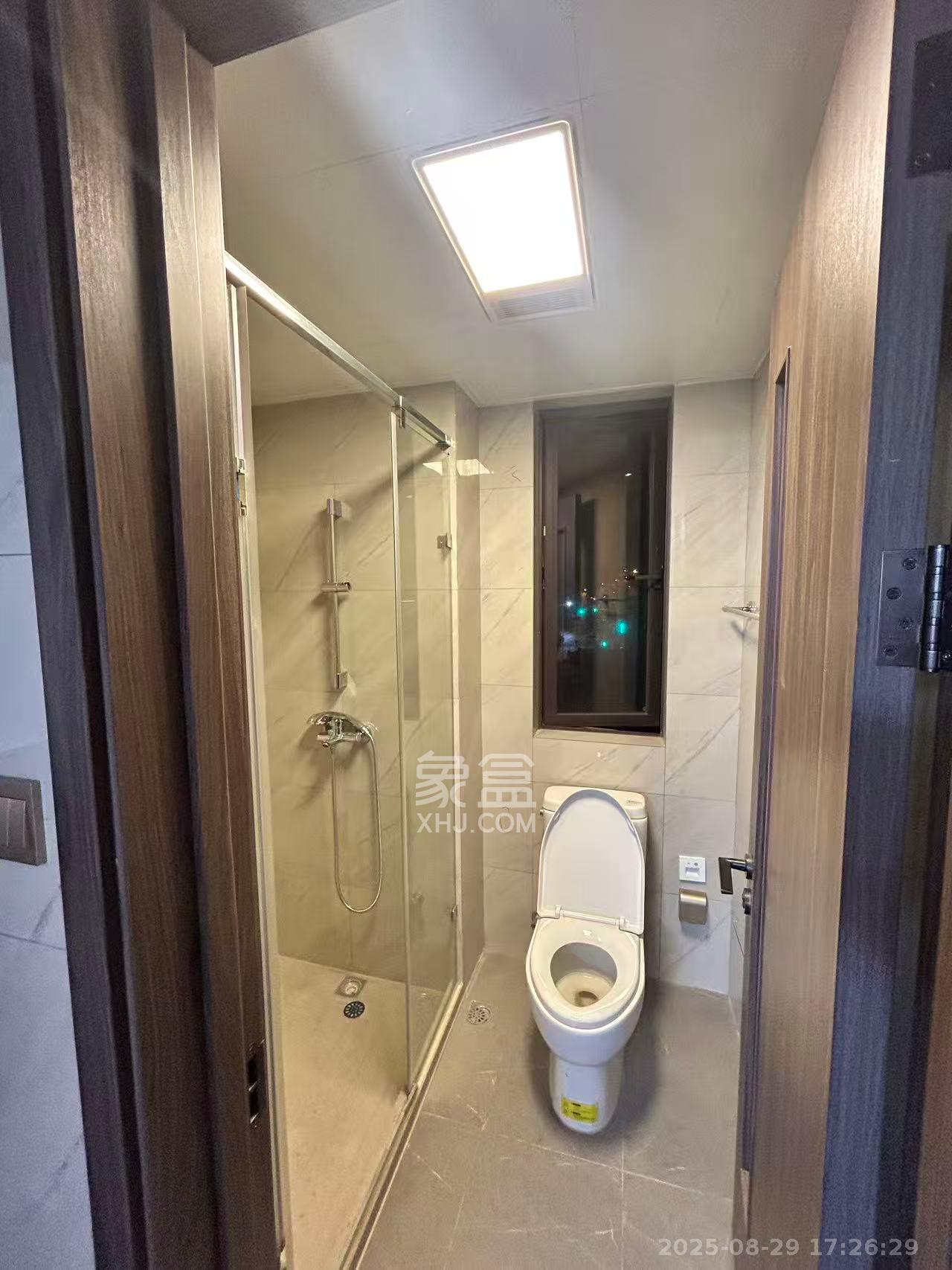 龙湖江与城  3室2厅2卫   3100.00元/月室内图