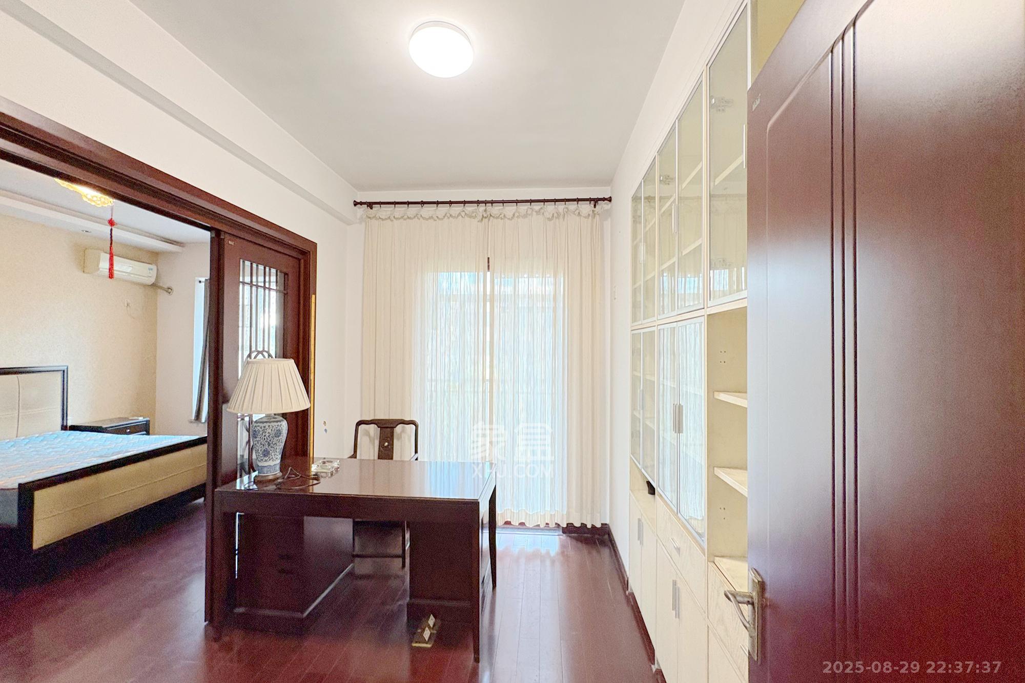 向阳门第  4室2厅2卫    225.0万 向阳门第  4室2厅2卫    225.0万其他