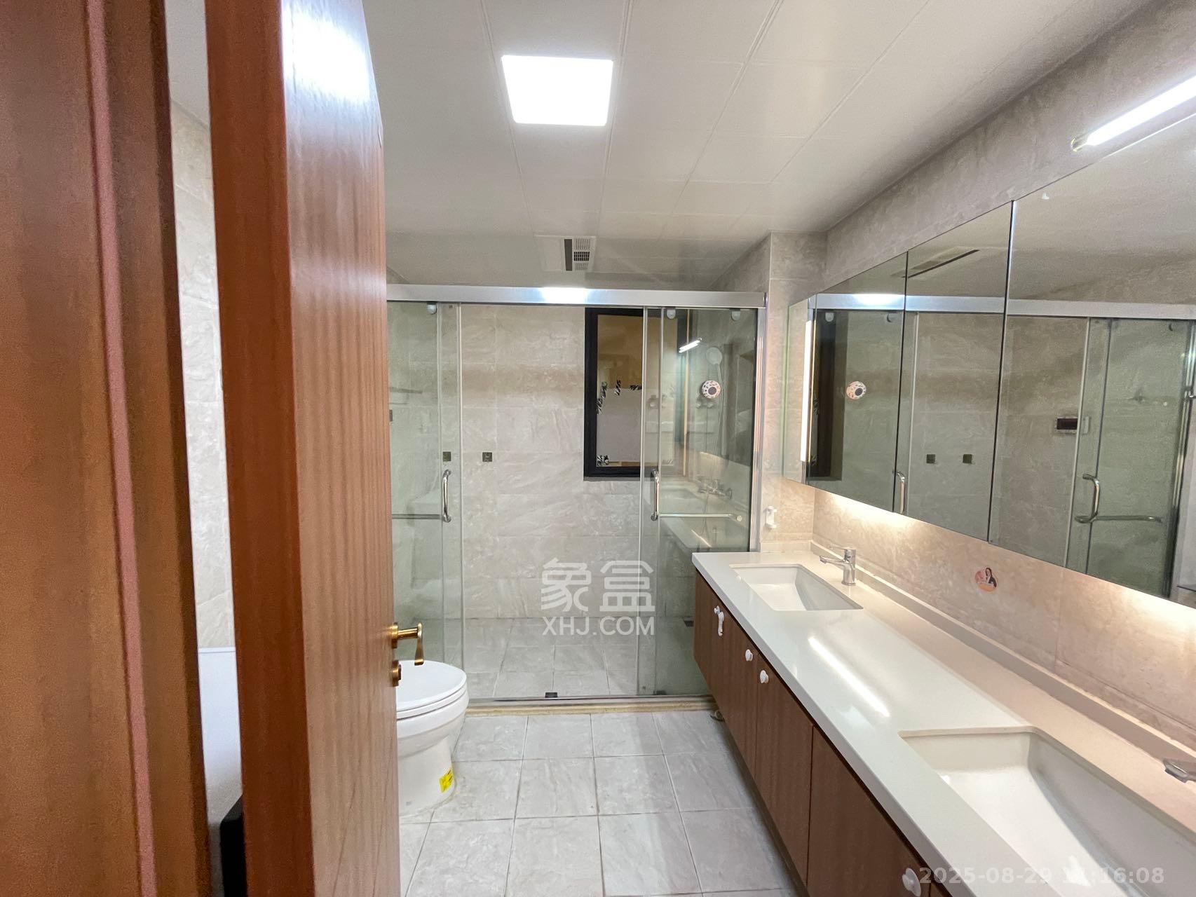 君合天玺  3室1厅2卫    3500.0元/月 君合天玺  3室1厅2卫    3500.0元/月室内图