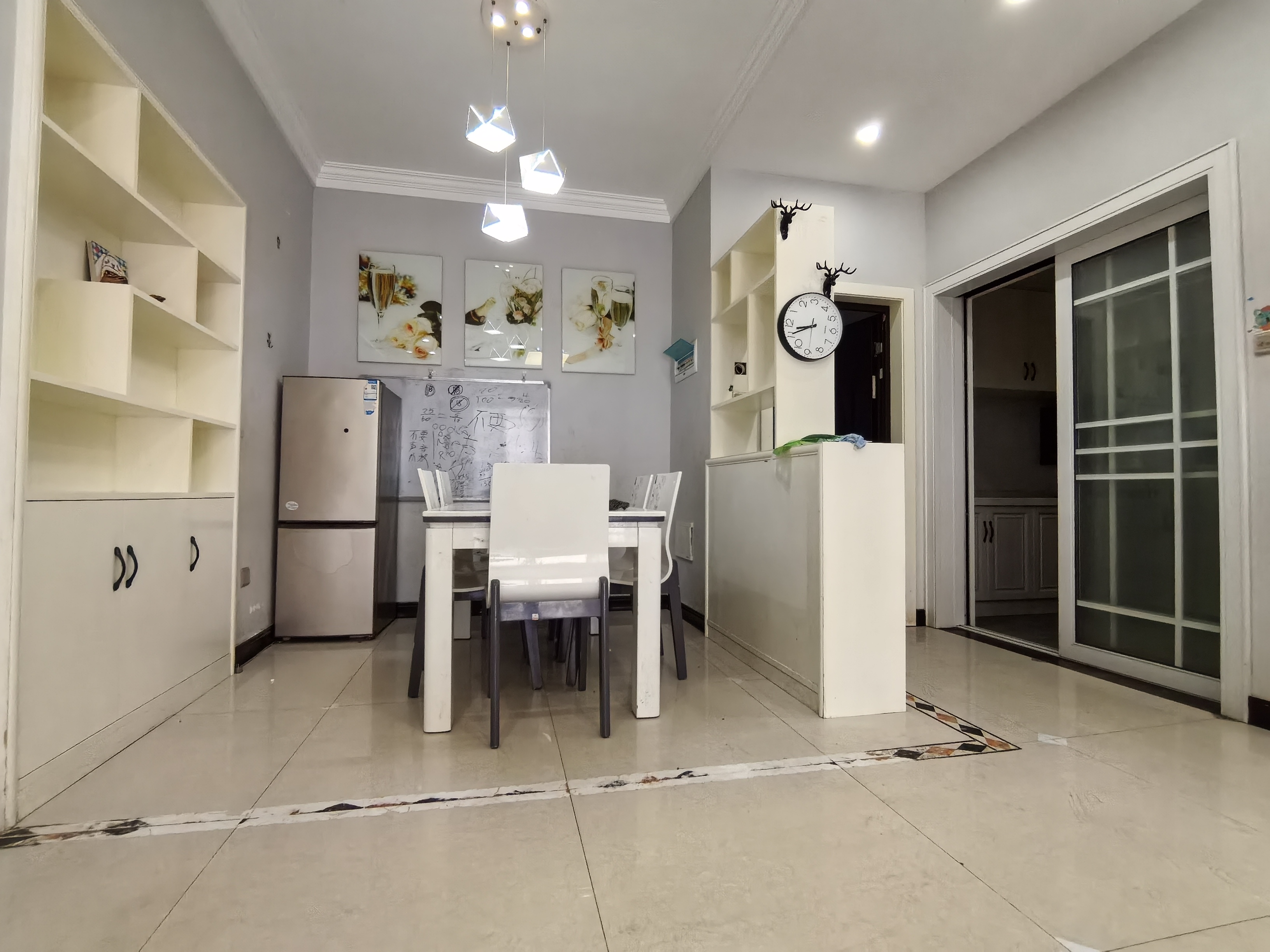 百弘学府城 3室2厅2卫 1800.0元/月 百弘学府城 3室2厅2卫 1800.0元/月室内图