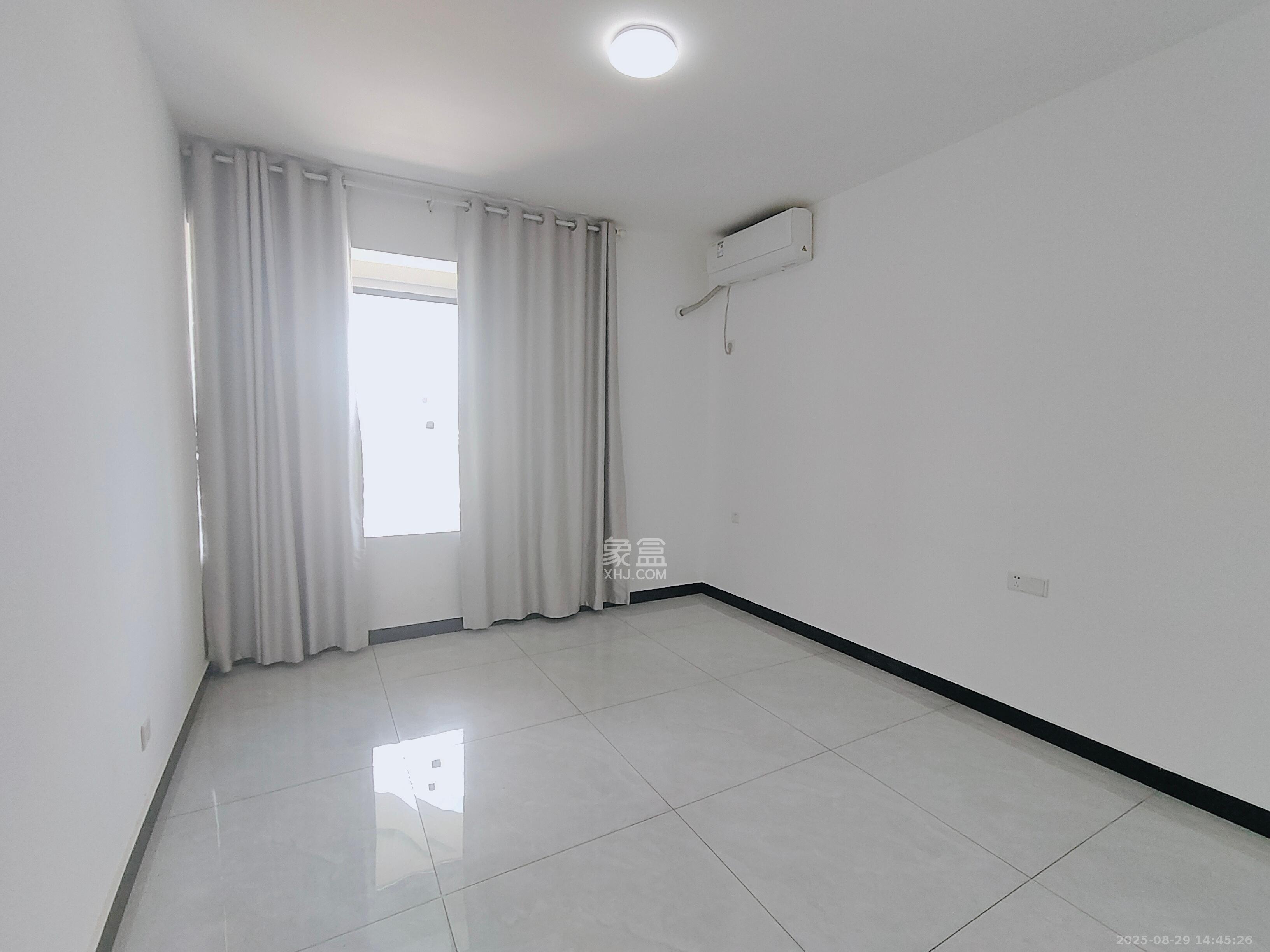 福天星中心(福天星雅苑) 5室2厅3卫 4500.0元/月 福天星中心(福天星雅苑) 5室2厅3卫 4500.0元/月室内图