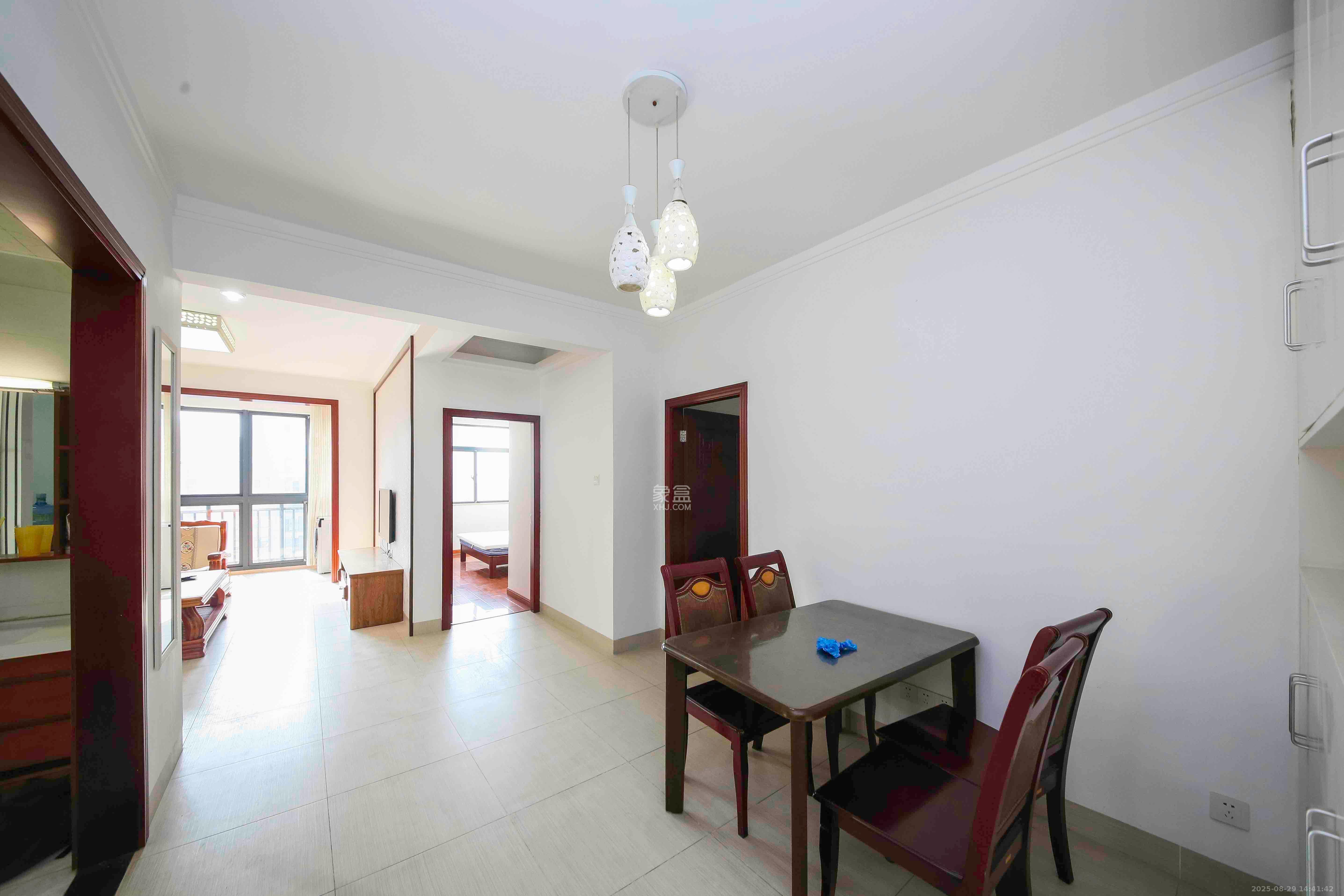 青园  3室2厅1卫    3300.0元/月 青园  3室2厅1卫    3300.0元/月室内图