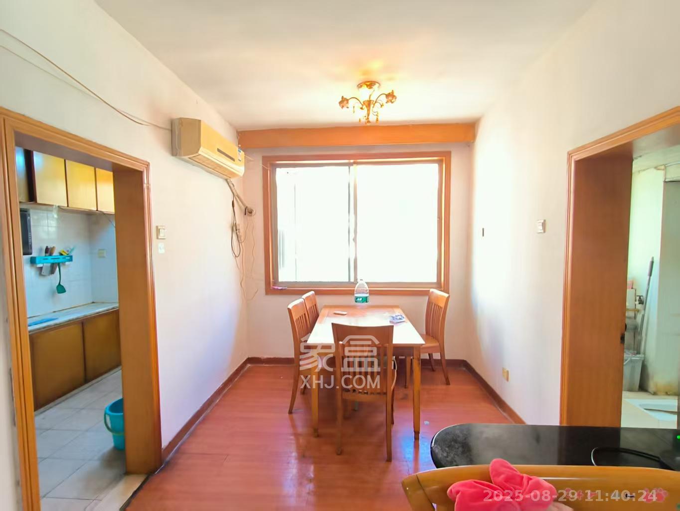 桐荫里社区 2室1厅1卫 1800.0元/月 桐荫里社区 2室1厅1卫 1800.0元/月室内图