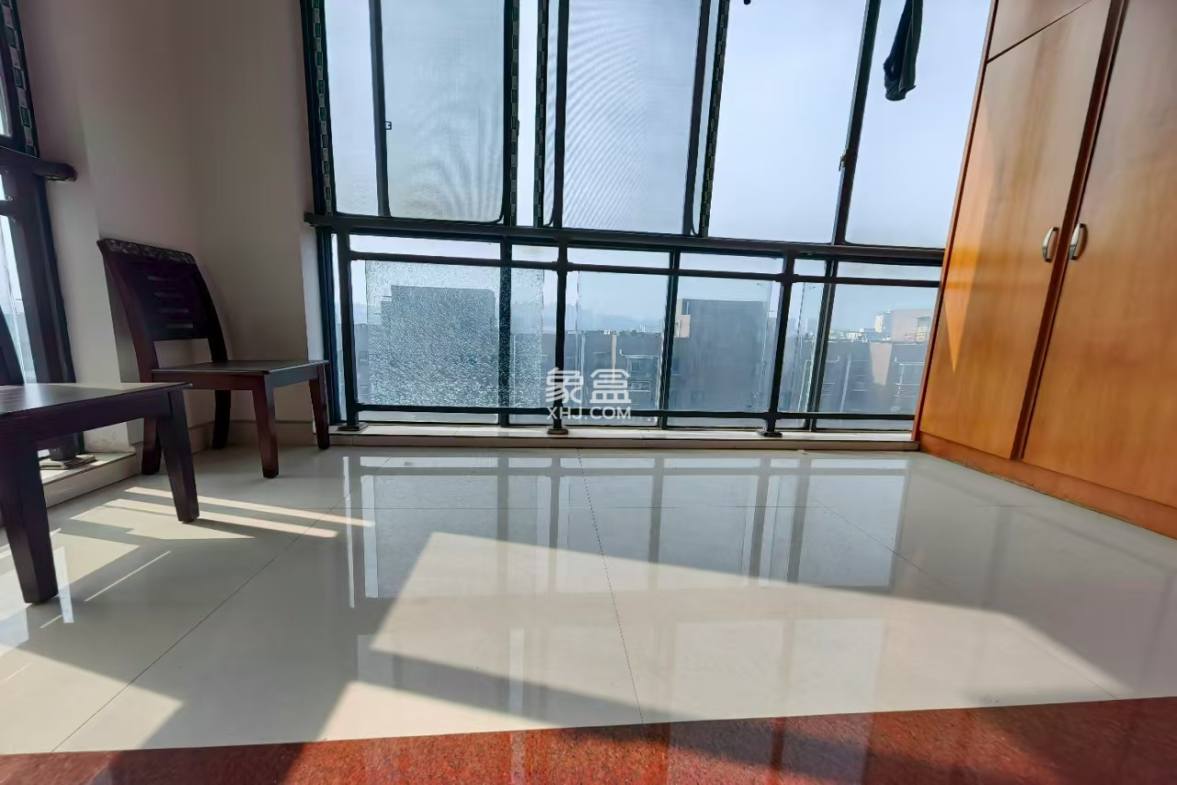 旺佳华府 2室2厅1卫 1580.0元/月 旺佳华府 2室2厅1卫 1580.0元/月室内图