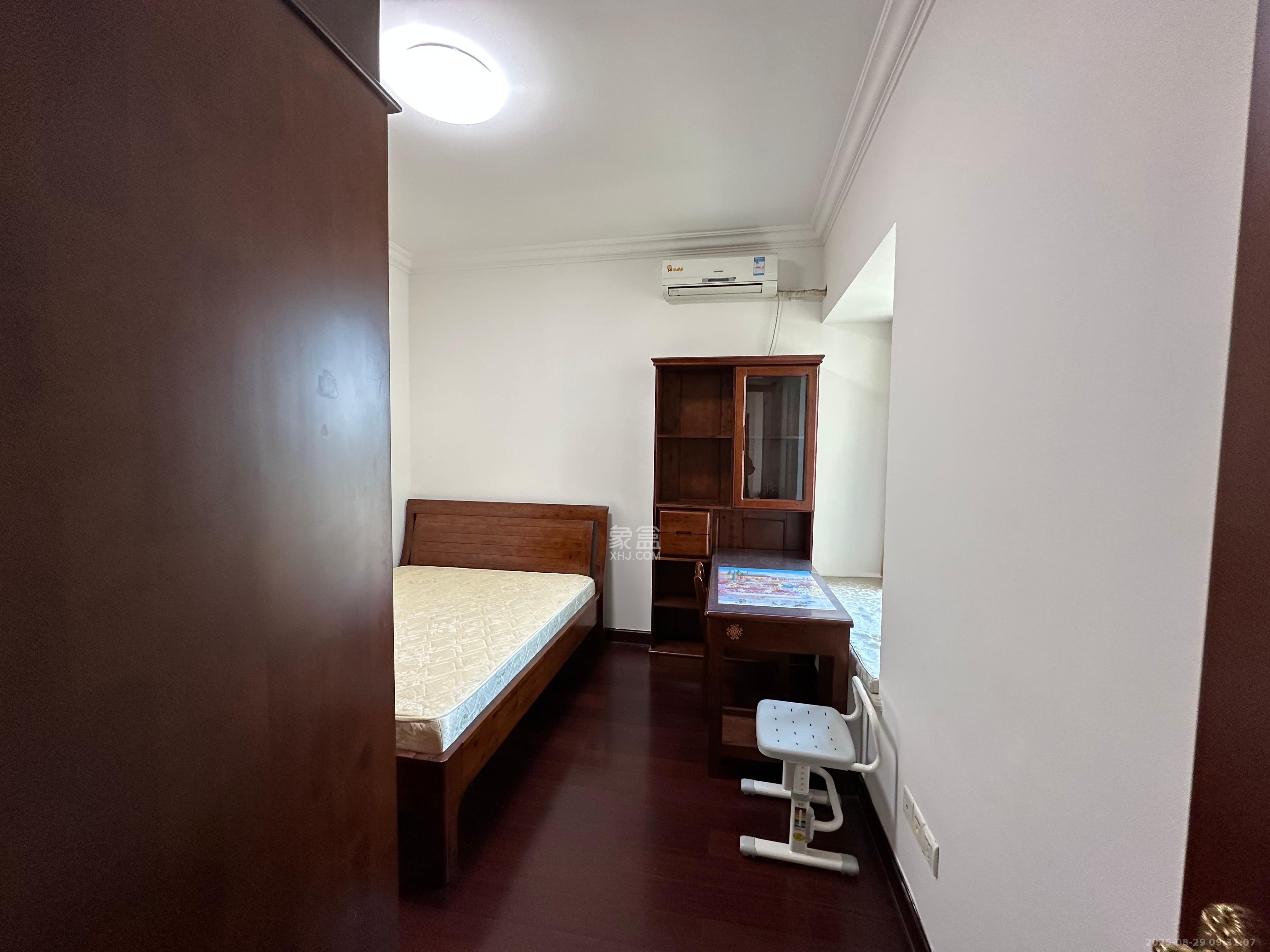 恒大绿洲 1室2厅2卫 2300.0元/月 恒大绿洲 1室2厅2卫 2300.0元/月室内图