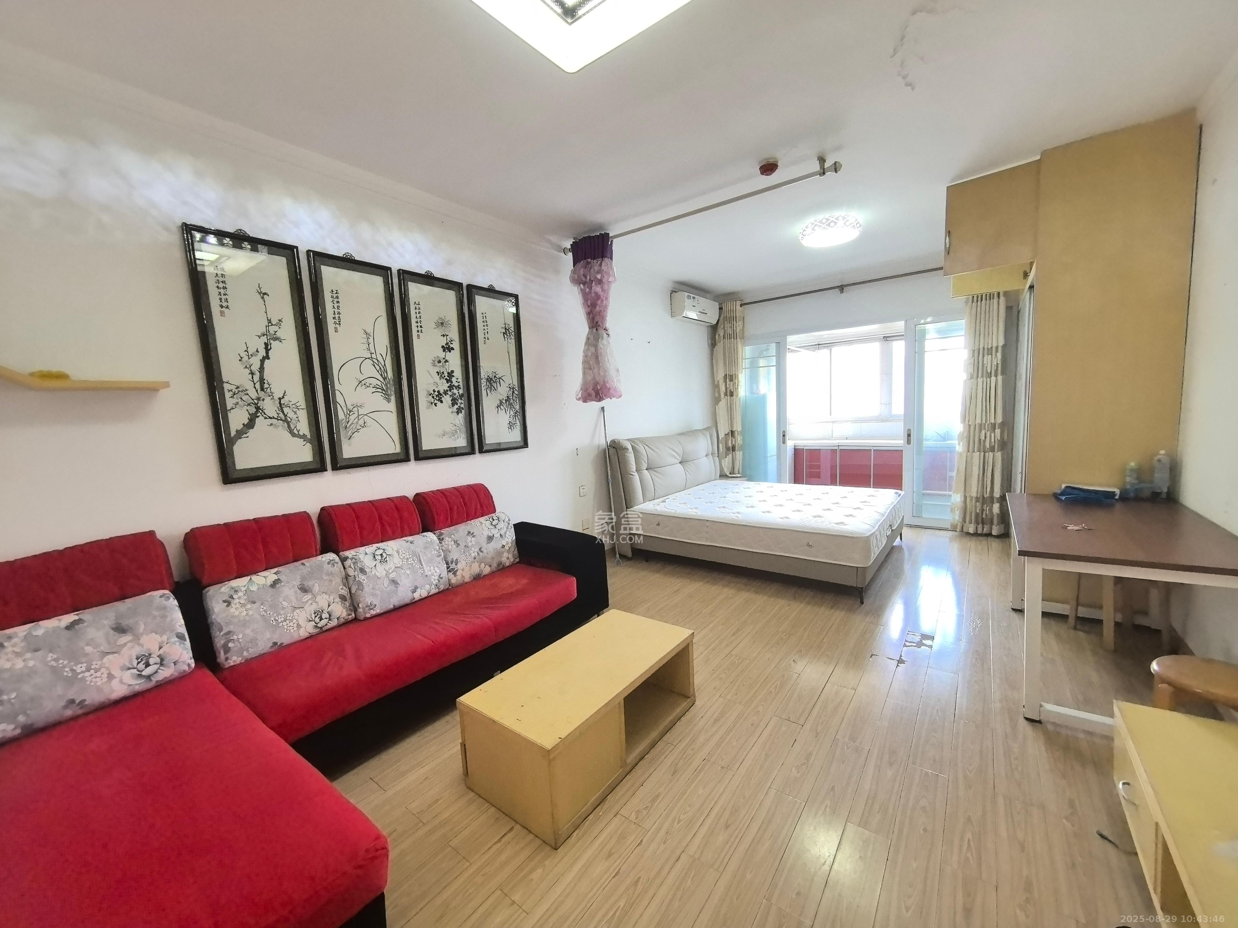 伍家岭生活广场 1室1厅1卫 1600.0元/月 伍家岭生活广场 1室1厅1卫 1600.0元/月室内图