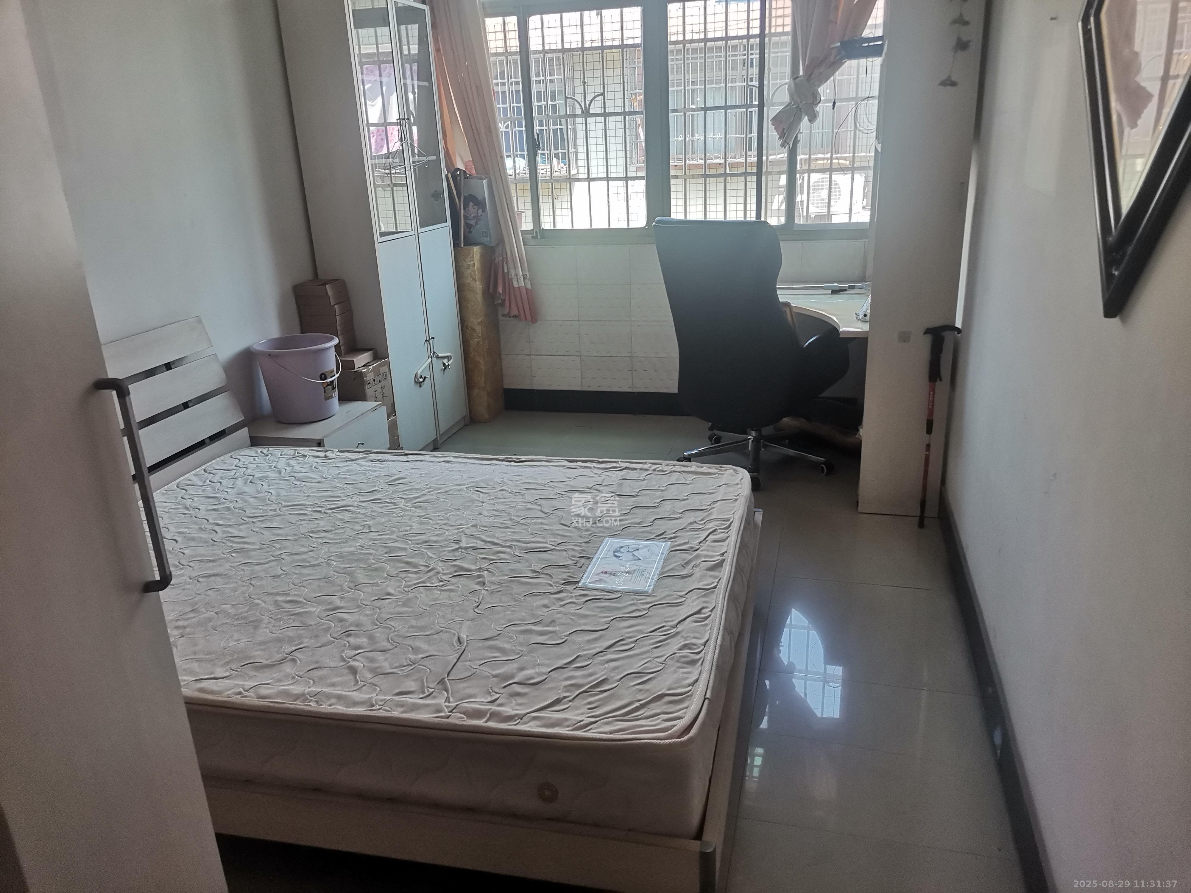 火炬村 2室0厅0卫 1500.0元/月 火炬村 2室0厅0卫 1500.0元/月室内图