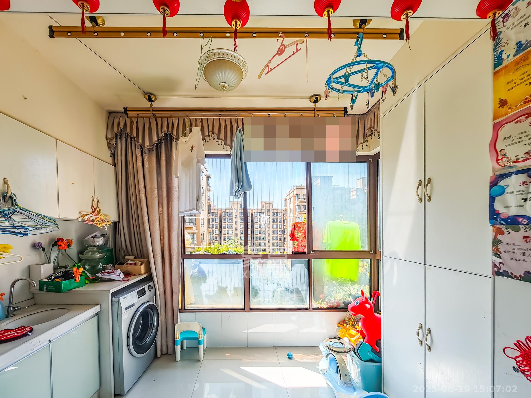 山语城二期  3室1厅1卫    65.0万阳台