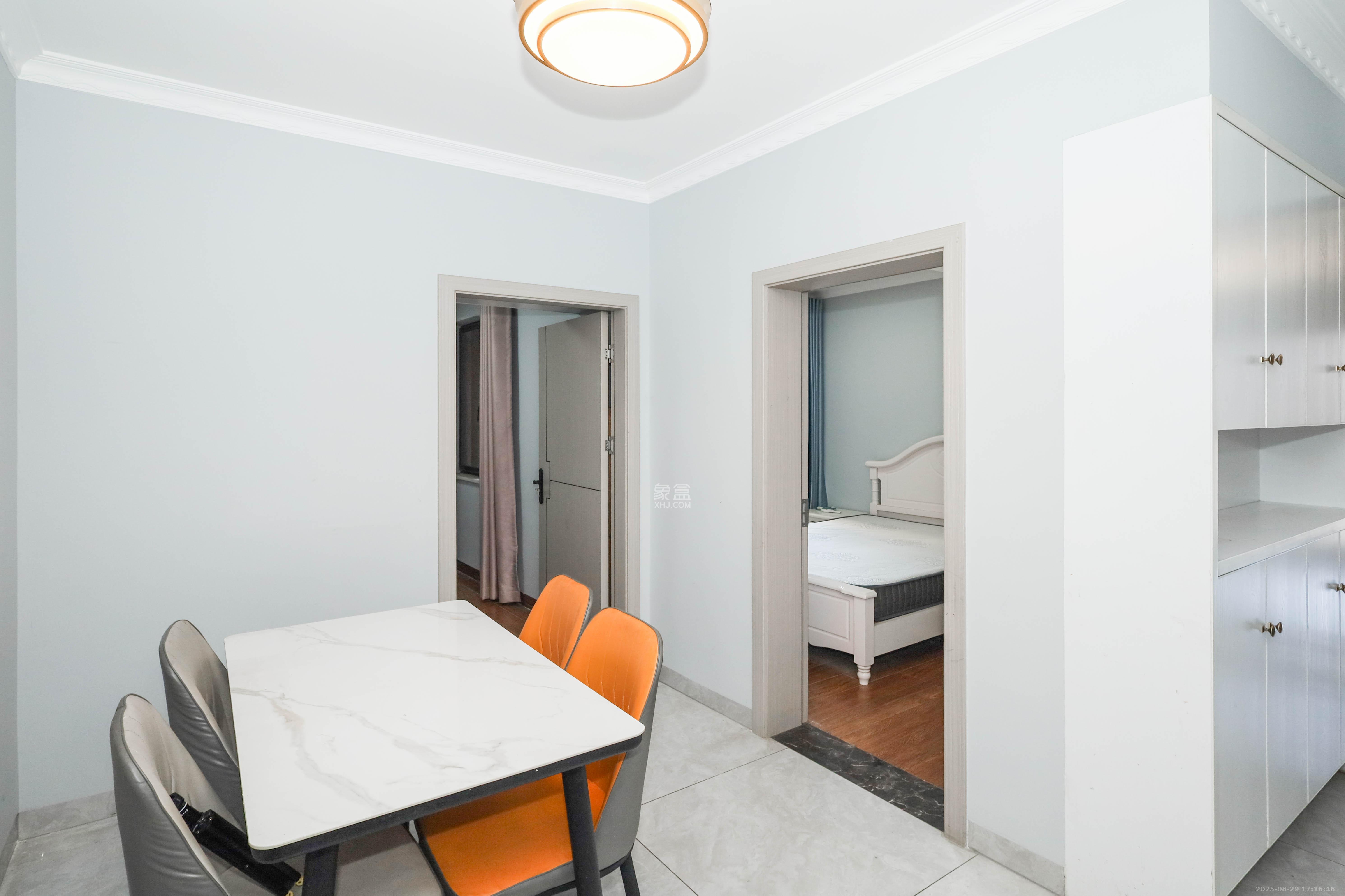 梅溪鑫苑名家  3室2厅1卫    95.0万其他