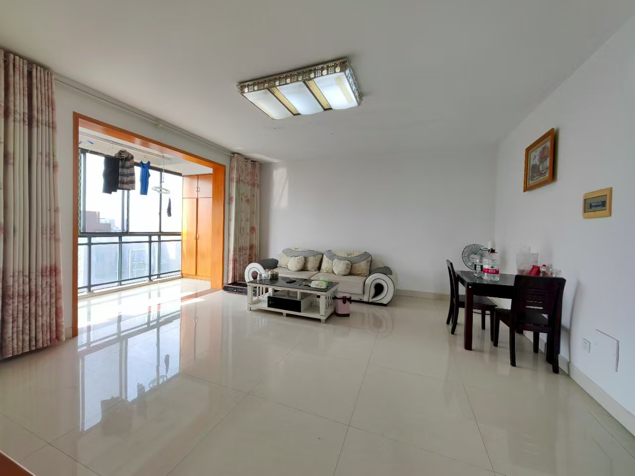 旺佳华府  2室2厅1卫    1580.0元/月室内图