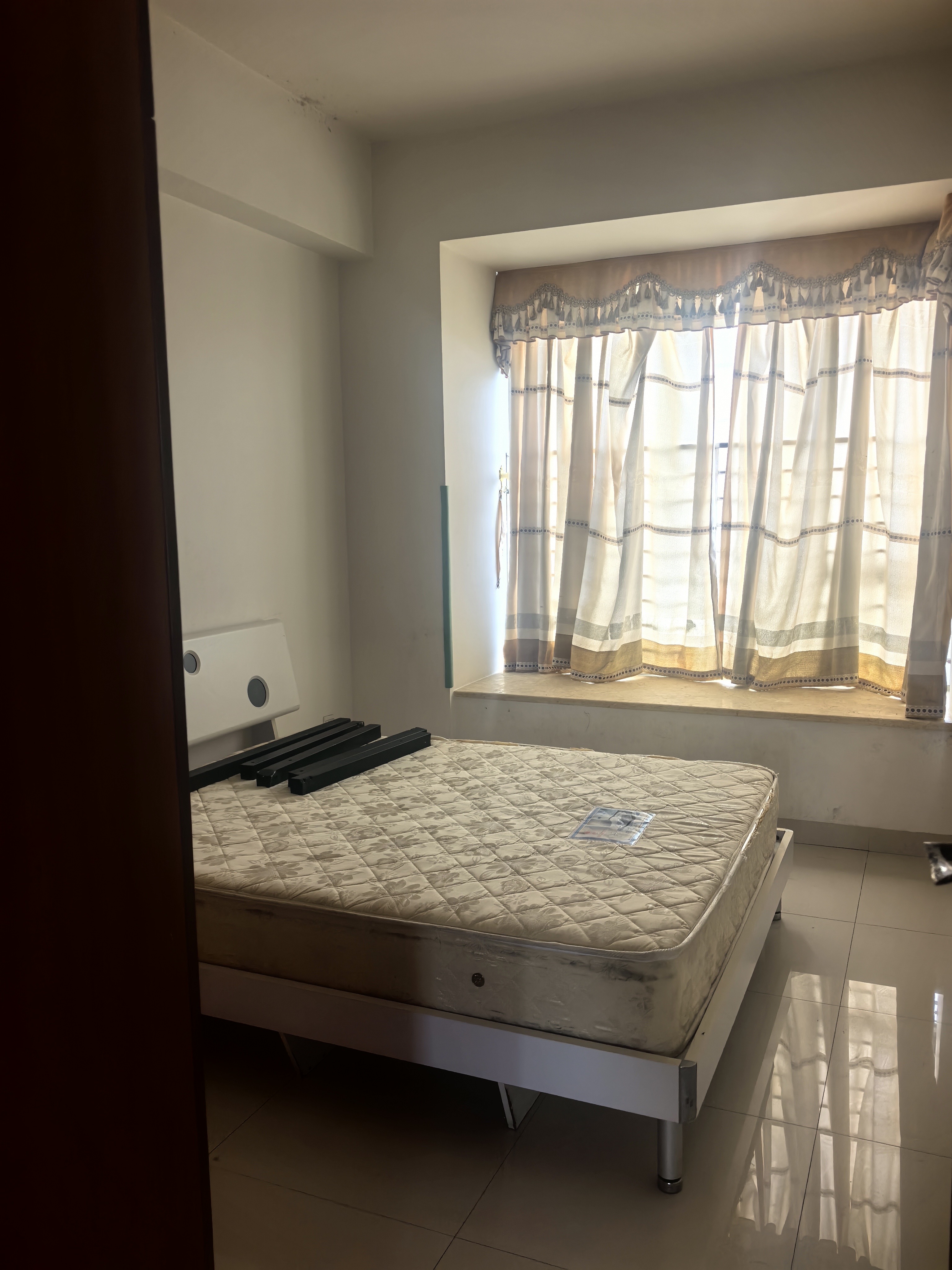 世代雅居 3室2厅2卫 3200.0元/月 世代雅居 3室2厅2卫 3200.0元/月室内图