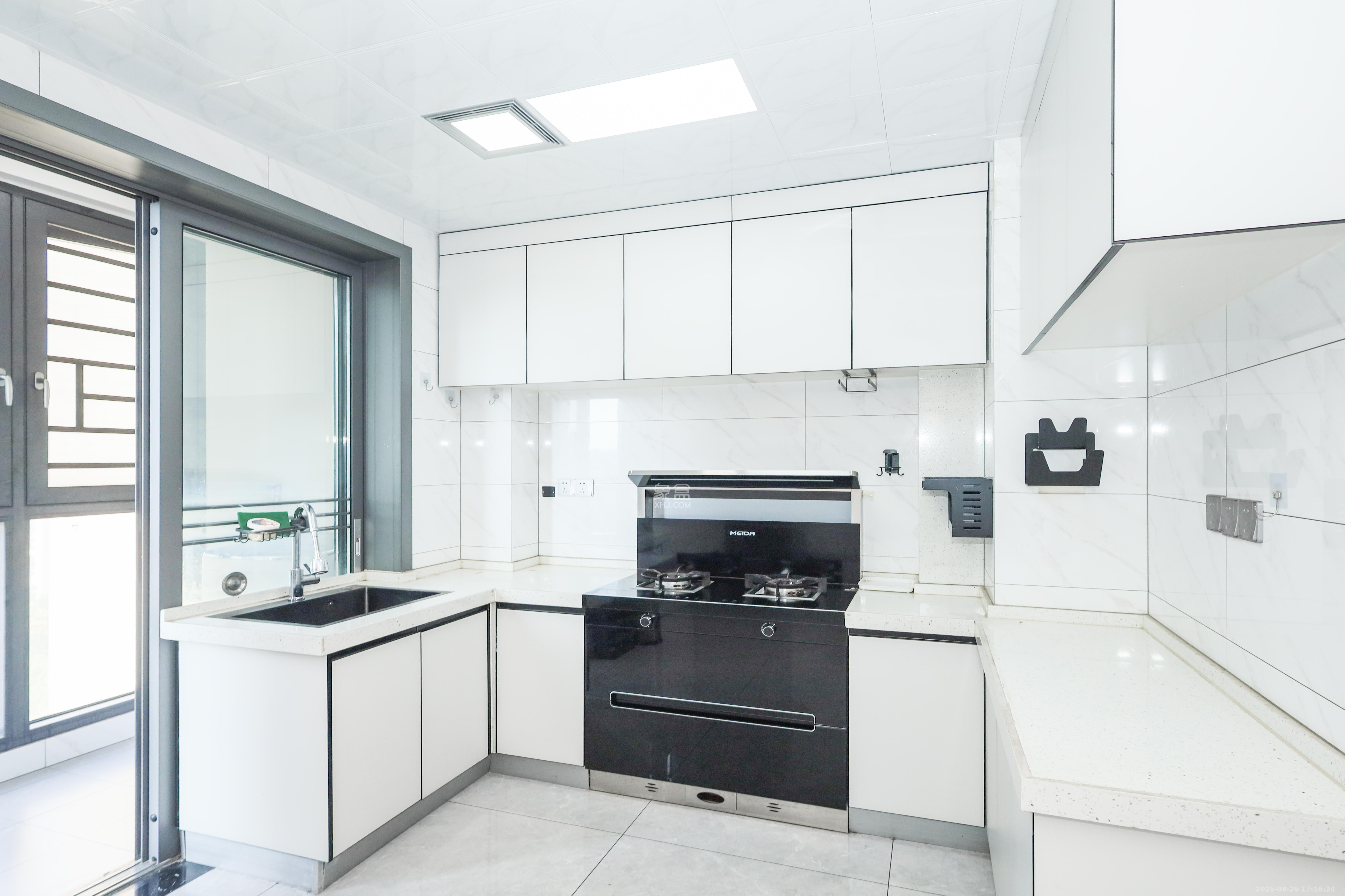 梅溪盛荟  3室2厅2卫    120.0万 梅溪盛荟  3室2厅2卫    120.0万厨房