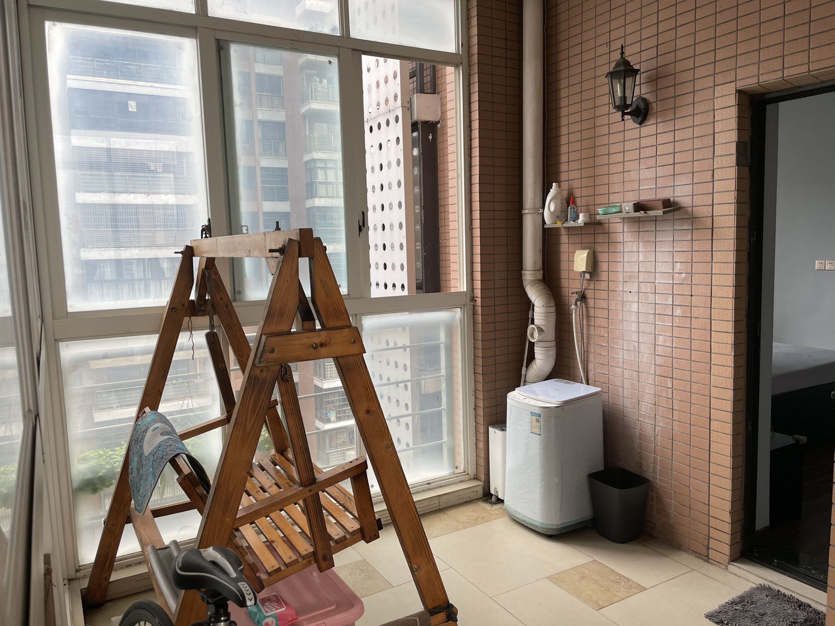 海悦东方  3室2厅2卫    4000.0元/月 海悦东方  3室2厅2卫    4000.0元/月室内图