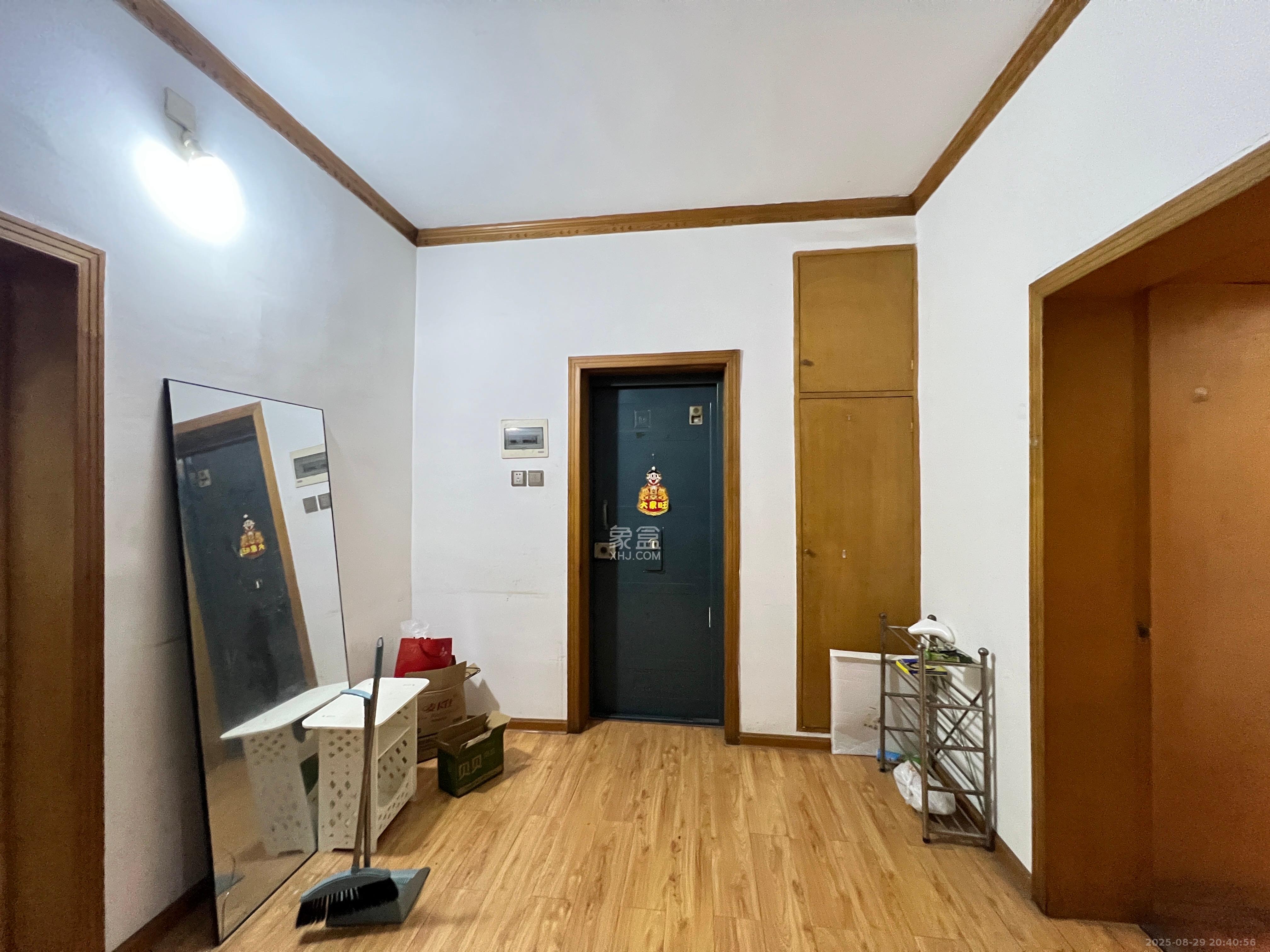 天心物业  2室1厅1卫   1800.00元/月室内图