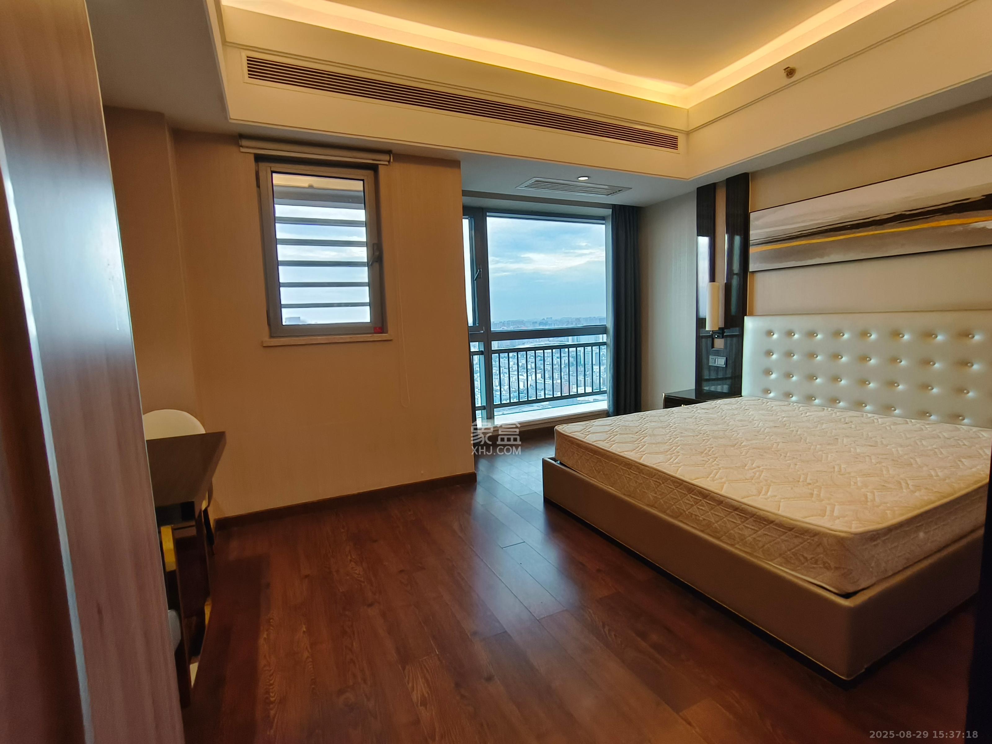 华远国际公寓  1室1厅1卫    3000.0元/月室内图