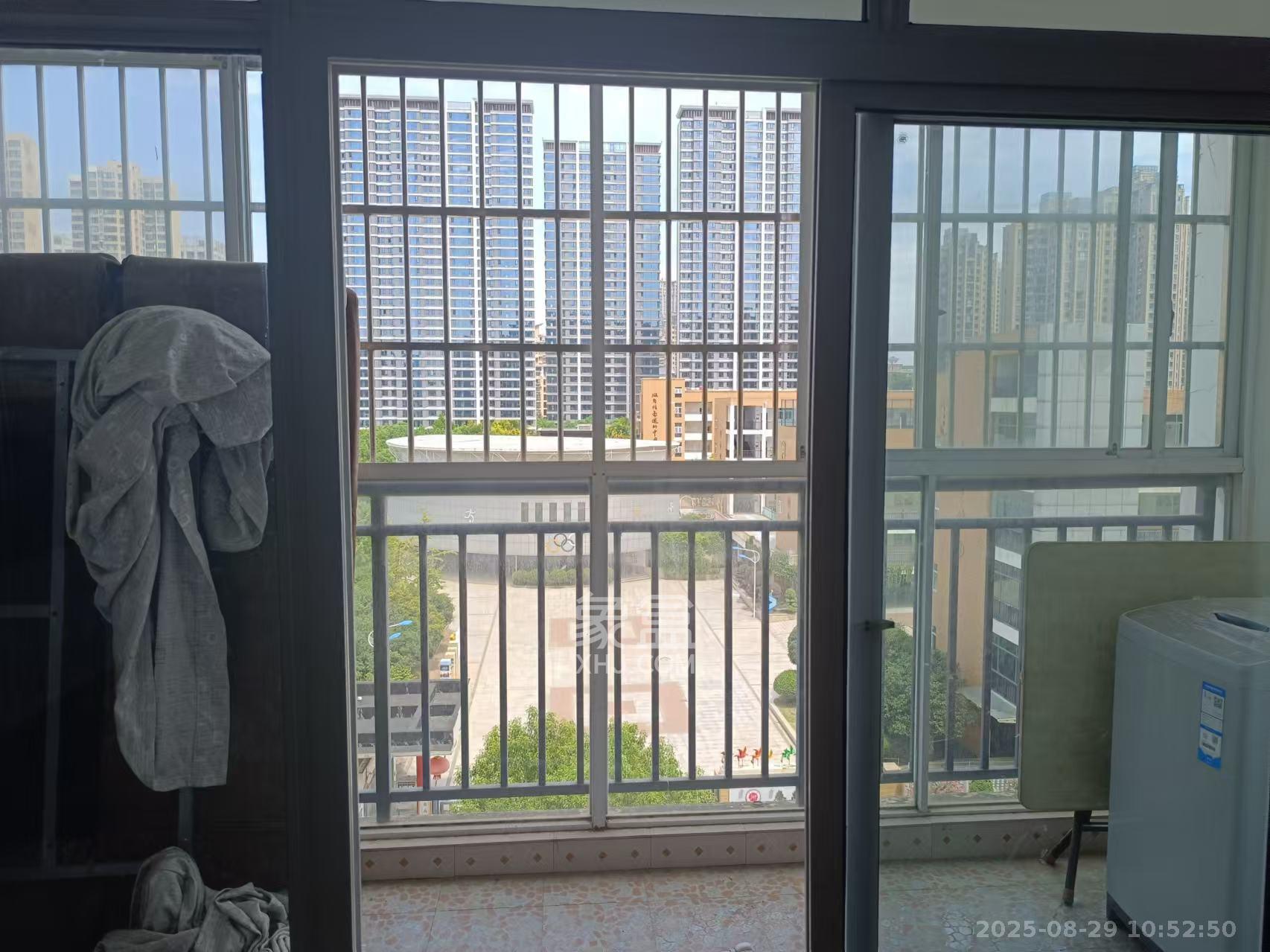 泰禹家园（彩云之翼家园一期、二期、三期）  1室1厅1卫    1700.0元/月室内图