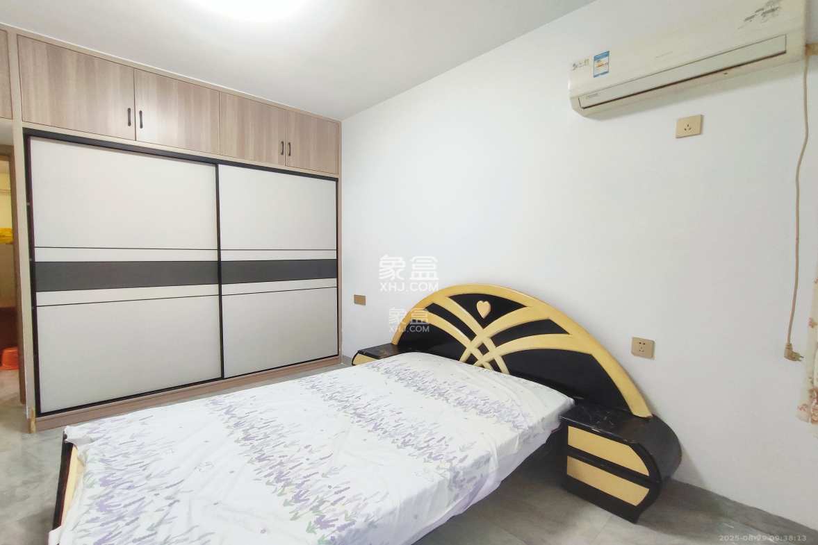 陈家湖小区  2室1厅1卫    2000.0元/月 陈家湖小区  2室1厅1卫    2000.0元/月室内图1