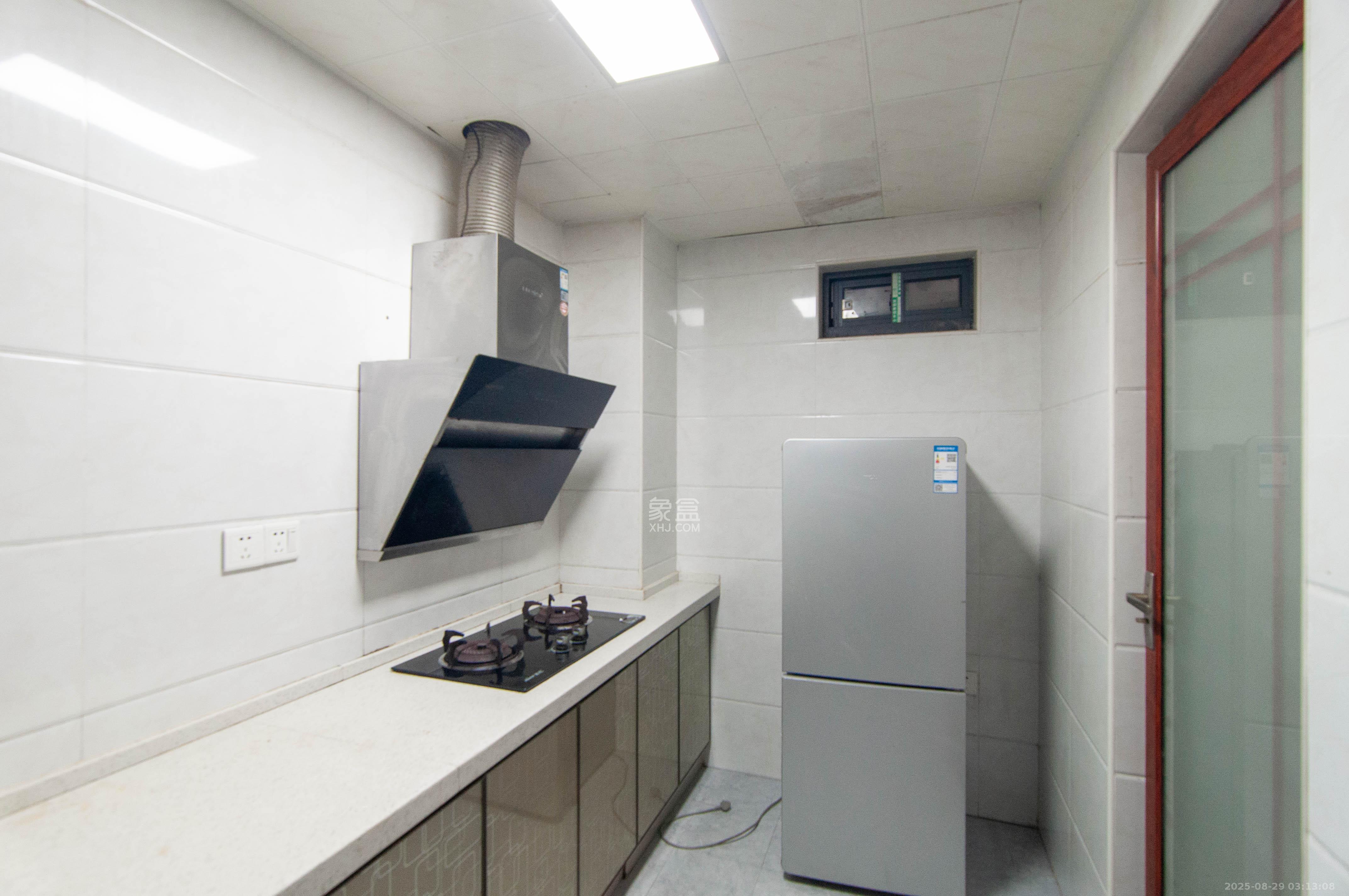 望兴景园二期（望兴西西里）  2室2厅1卫    68.0万厨房