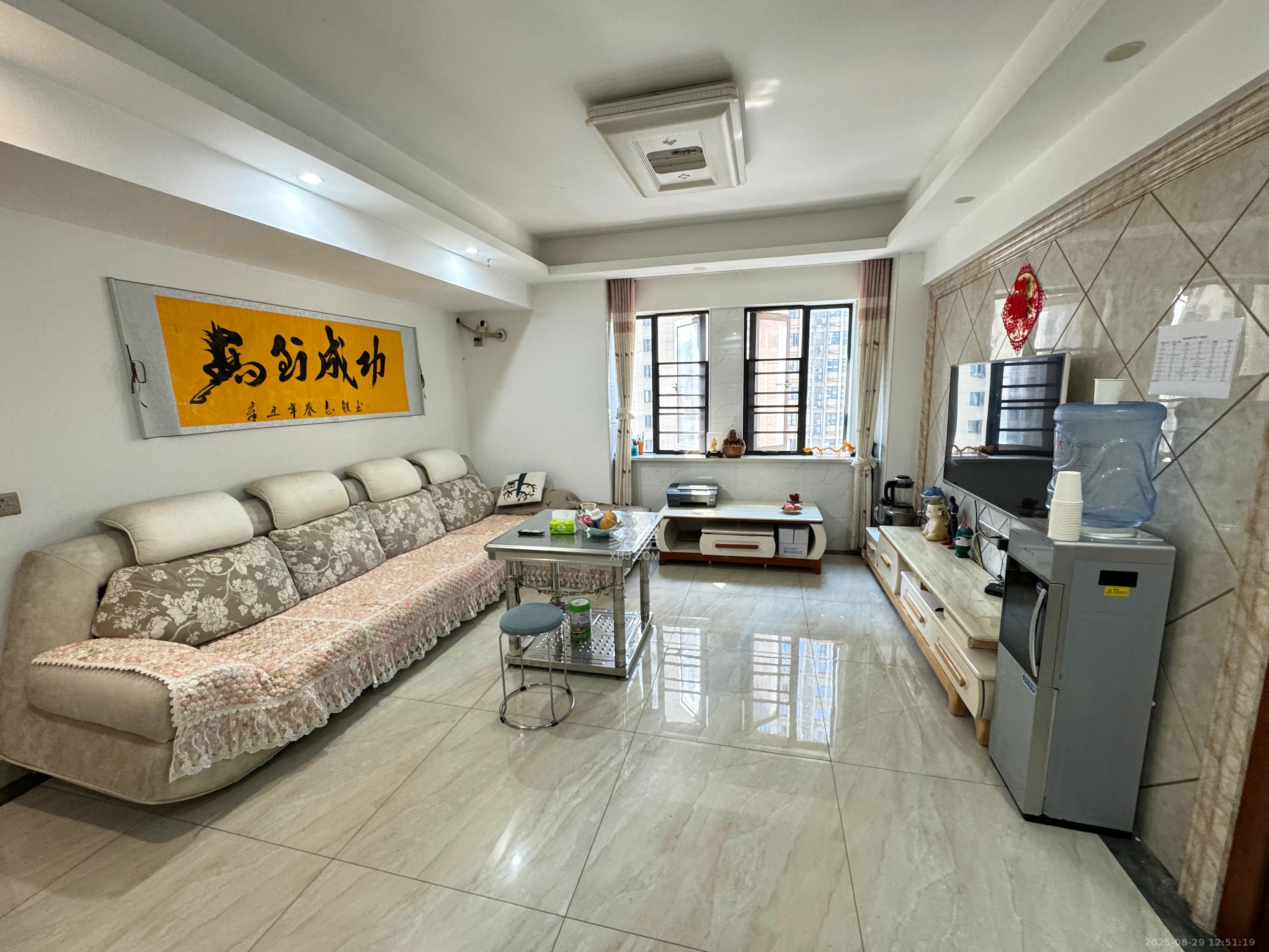 钰龙天下二期（钰龙佳园）  3室2厅2卫    2800.0元/月室内图