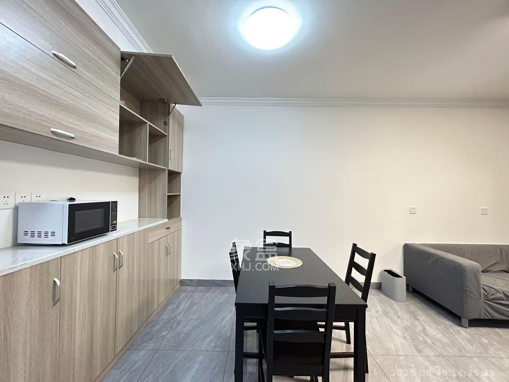 保利西海岸B区  2室1厅1卫    3500.0元/月 保利西海岸B区  2室1厅1卫    3500.0元/月室内图