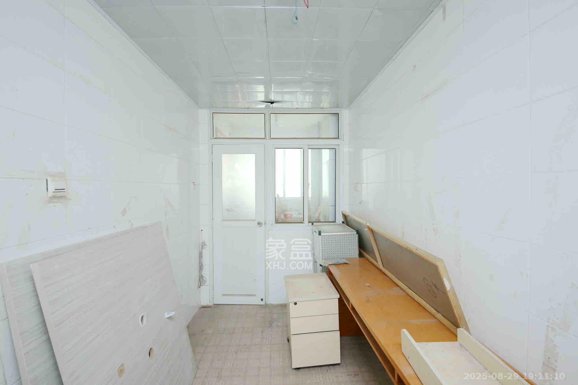 湖南财富中心 2室2厅1卫 4000.0元/月 湖南财富中心 2室2厅1卫 4000.0元/月室内图