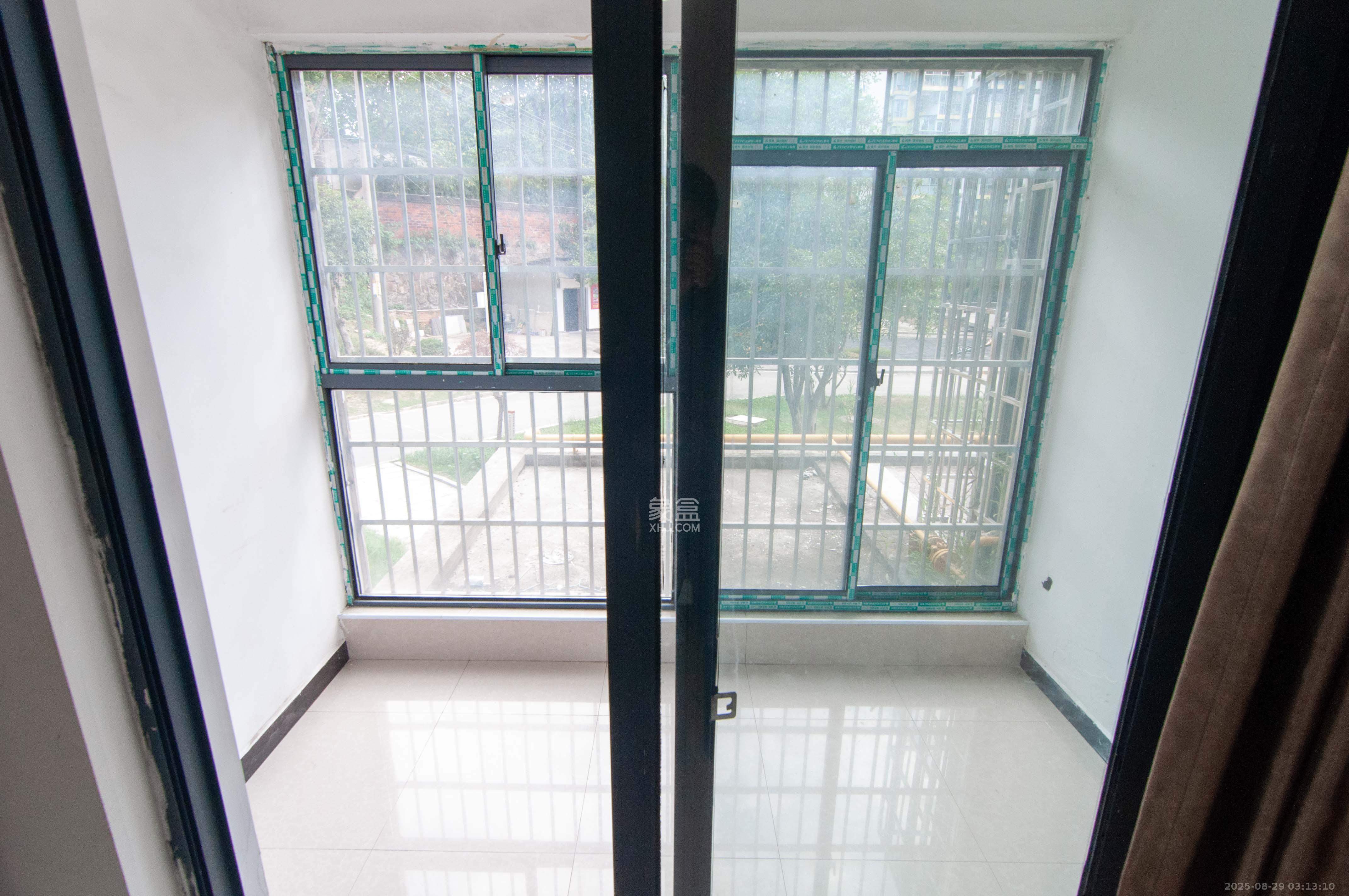 望兴景园二期（望兴西西里）  2室2厅1卫    68.0万其他