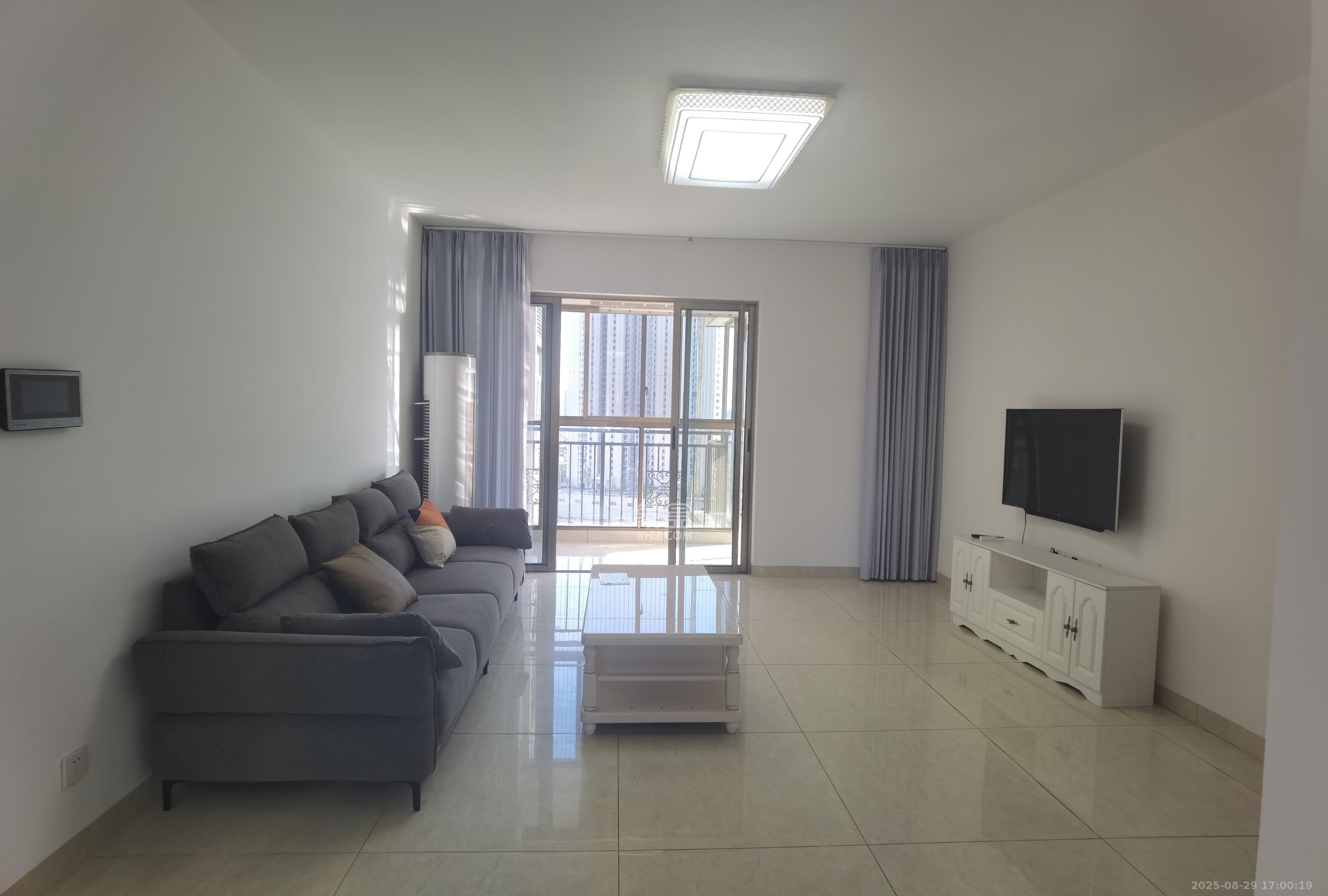 江山帝景雅典 4室2厅2卫 2600.0元/月 江山帝景雅典 4室2厅2卫 2600.0元/月室内图